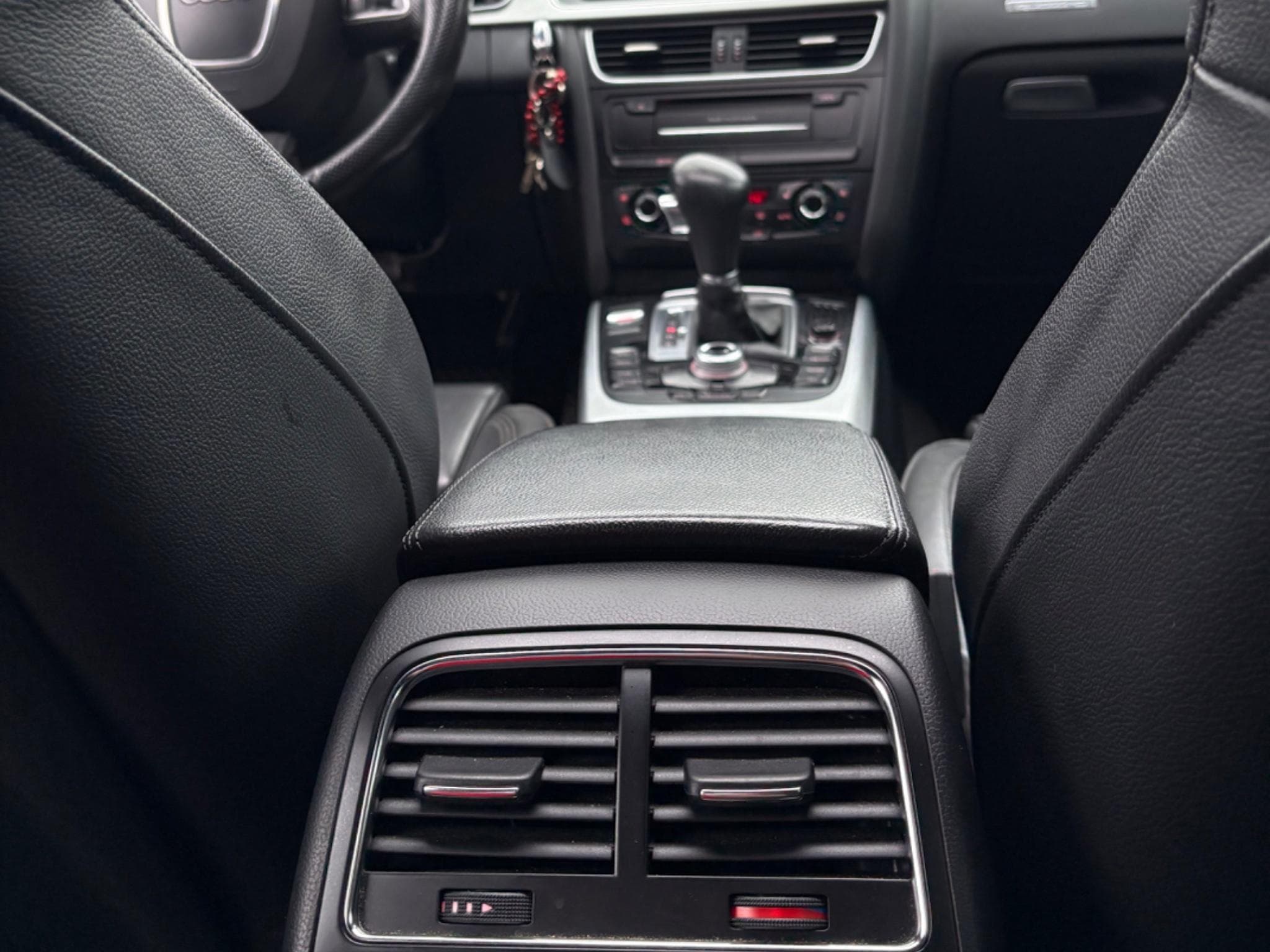 Audi A5 s-line (2011) - Photo 11