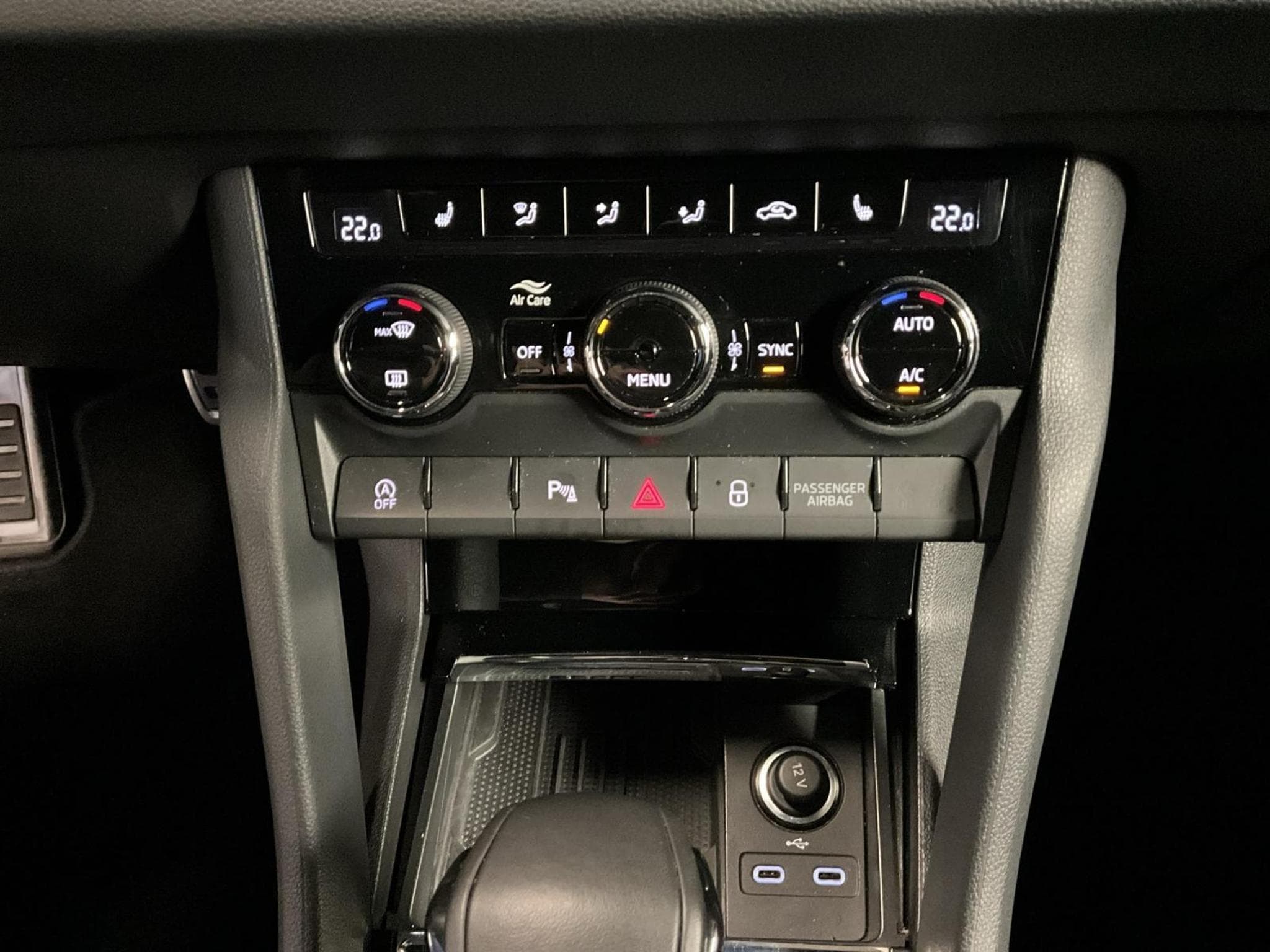 Skoda Karoq Sportline+DSG+Pano+Navi (2025) - Photo 20