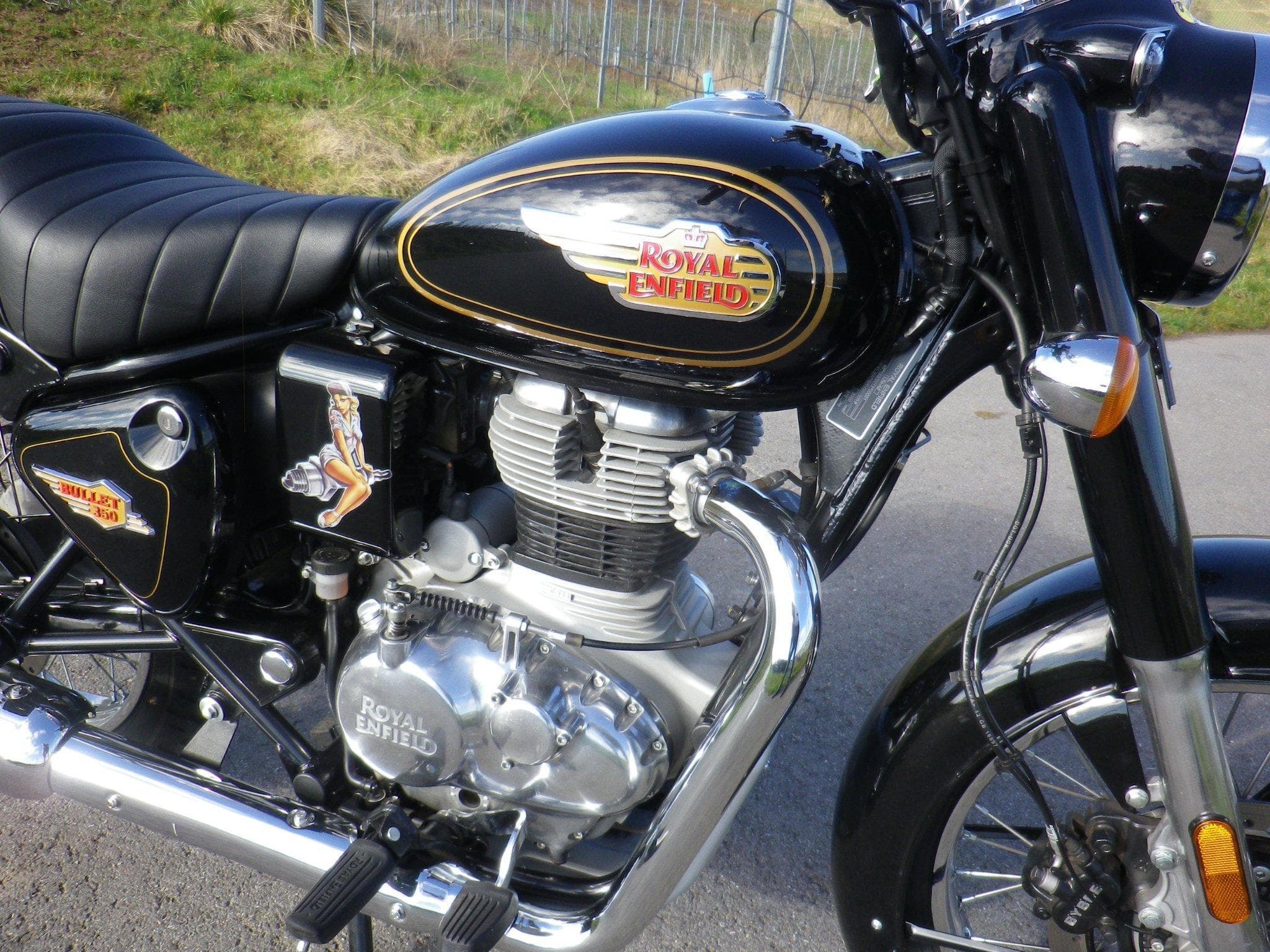 Royal Enfield Bullet 350 (2024) - Photo 1