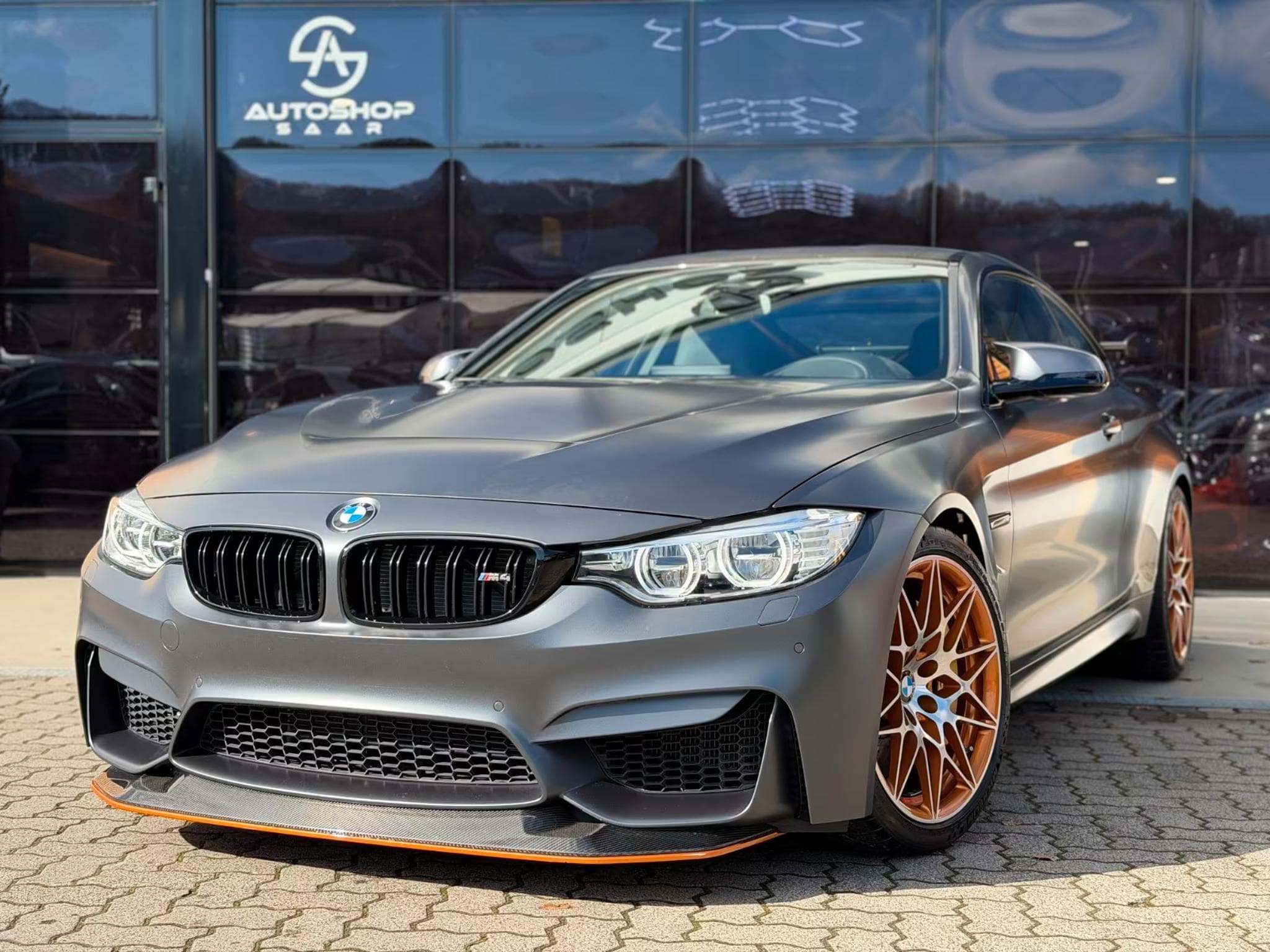 BMW M4 GTS Edition 700 (2016) - Photo 1