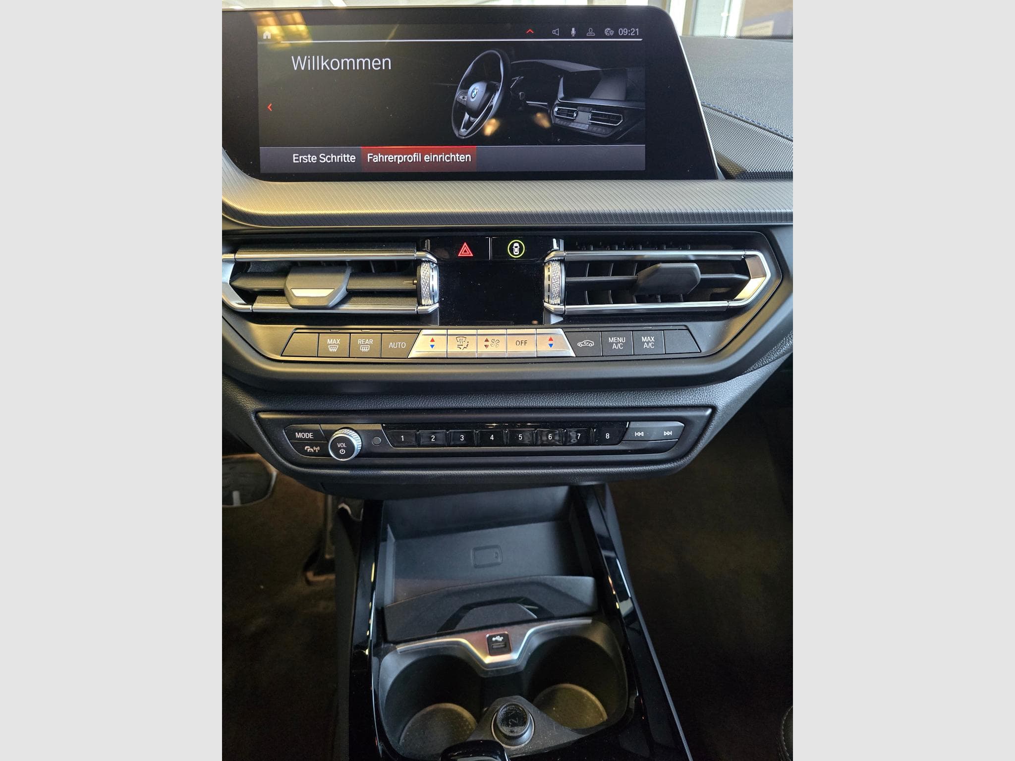 BMW 118 i M-Sport (2024) - Photo 4