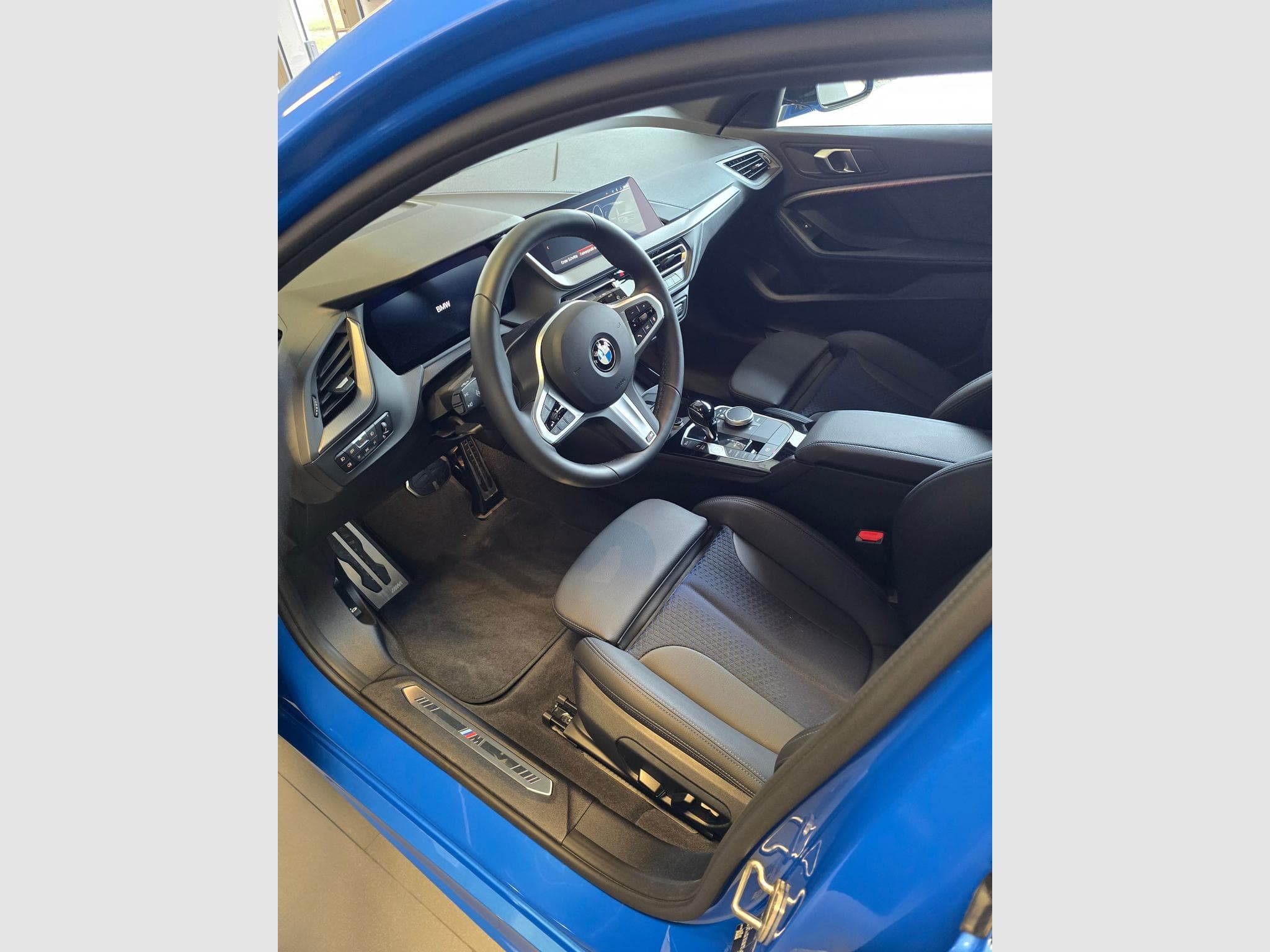 BMW 118 i M-Sport (2024) - Photo 6