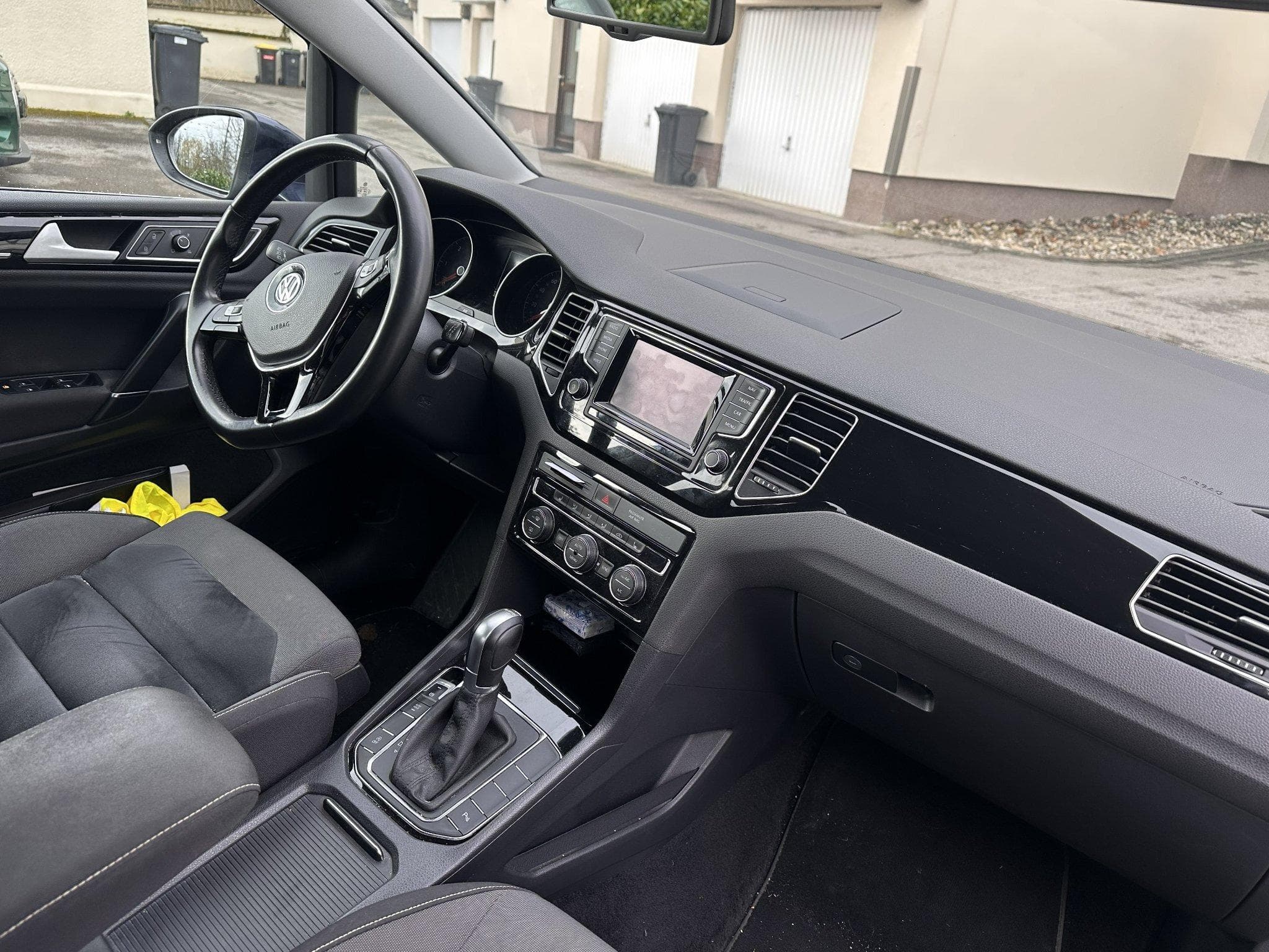 VW Golf Sportsvan HIGHLINE (2015) - Photo 6