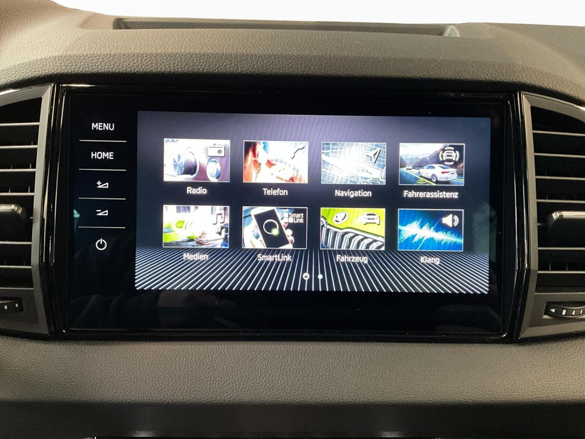 Skoda Karoq Sportline+DSG+4x4+P.Perf. (2025) - Foto 13