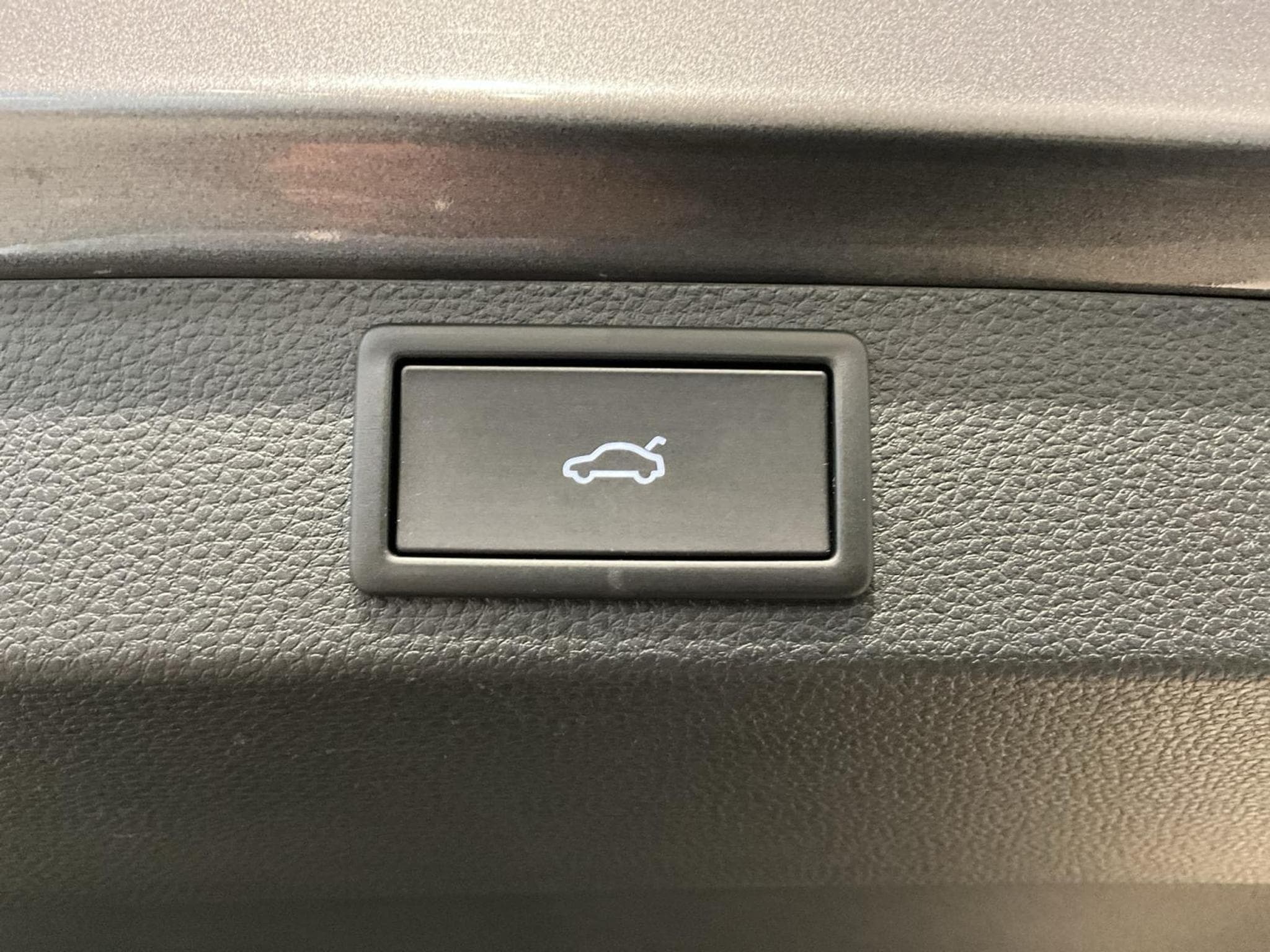 Skoda Karoq Sportline+DSG+4x4+P.Perf. (2025) - Foto 18