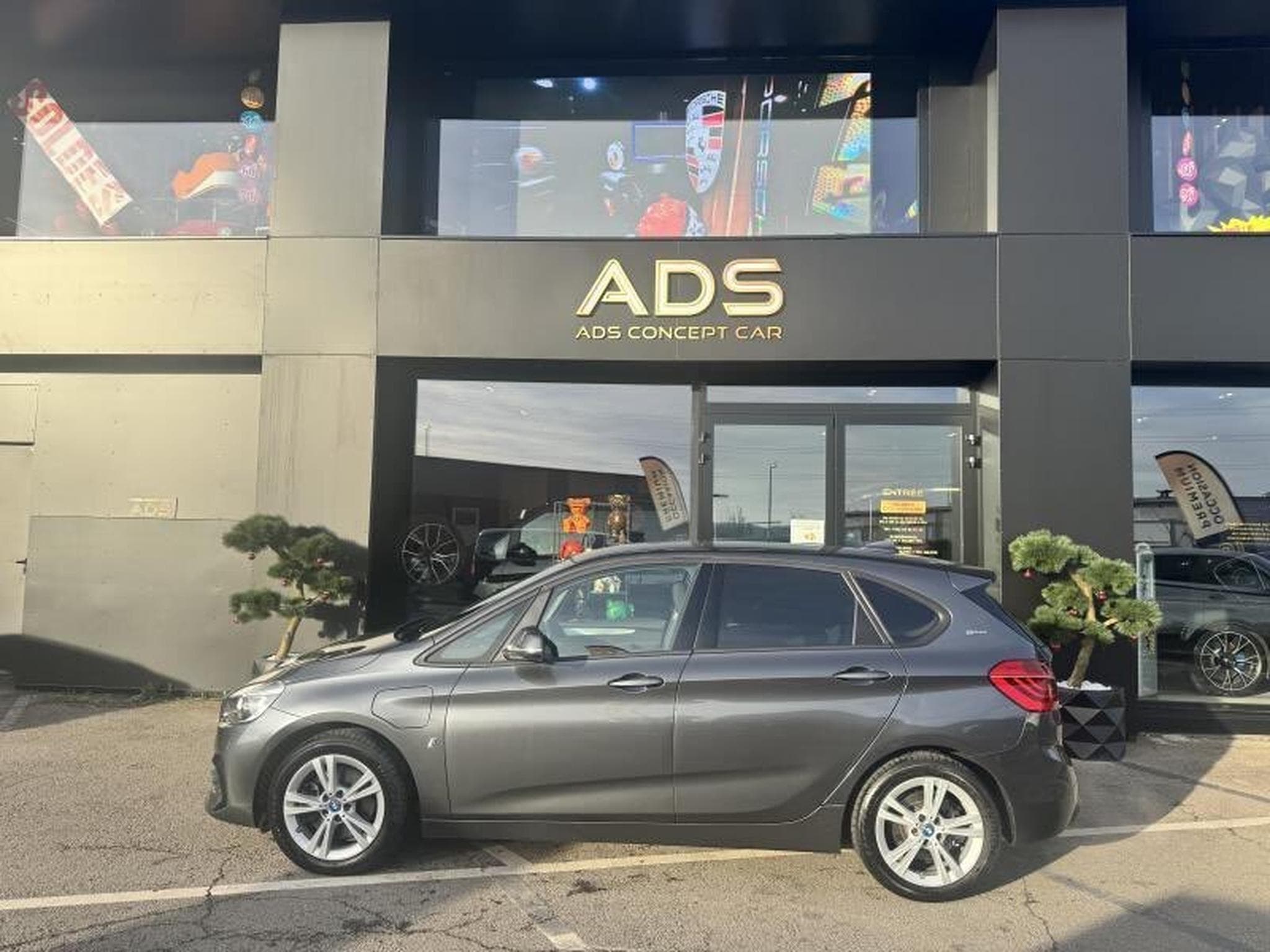 BMW 225 XE iPerformance Active Tourer (2019) - Photo 13