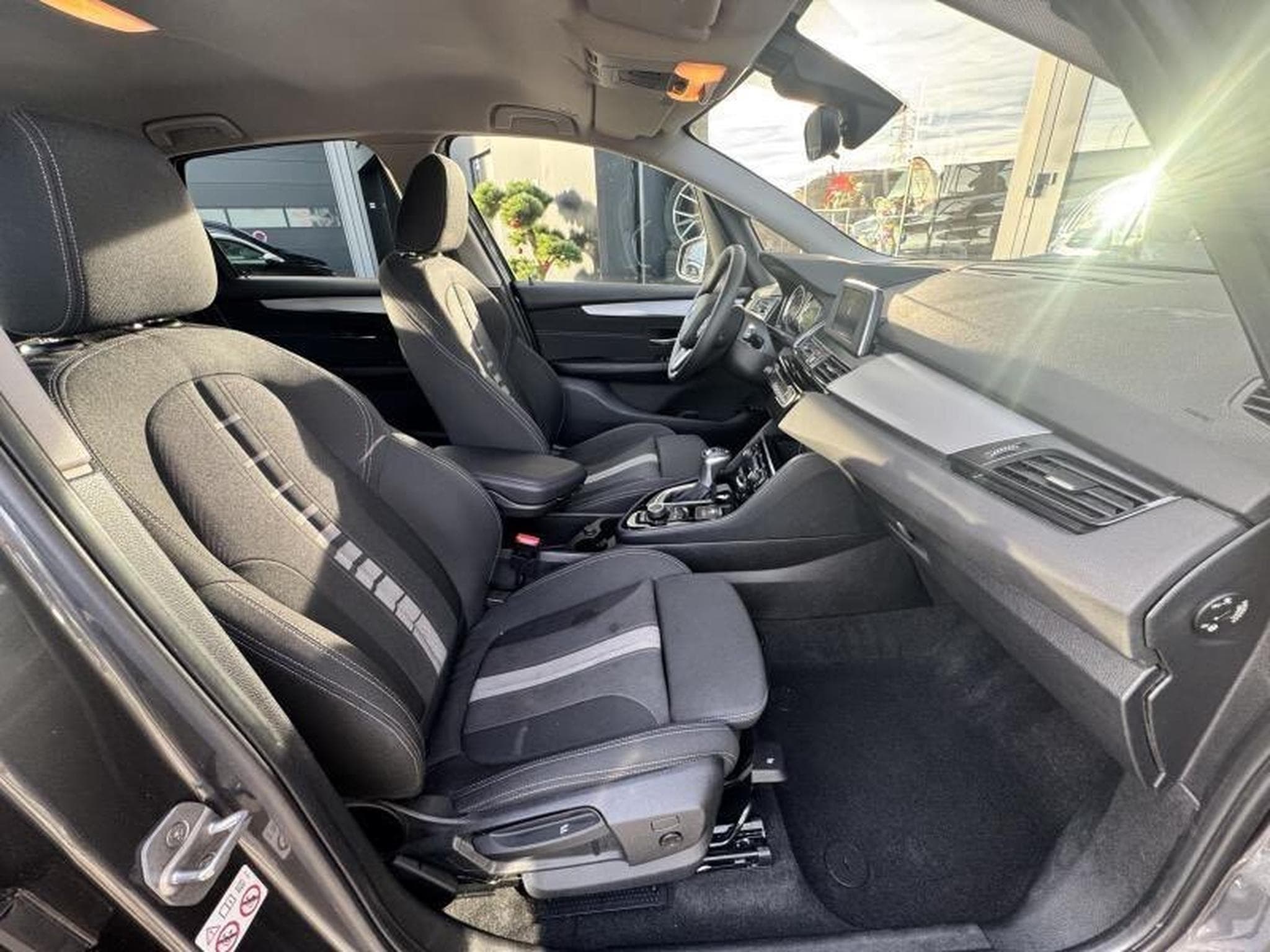 BMW 225 XE iPerformance Active Tourer (2019) - Photo 8