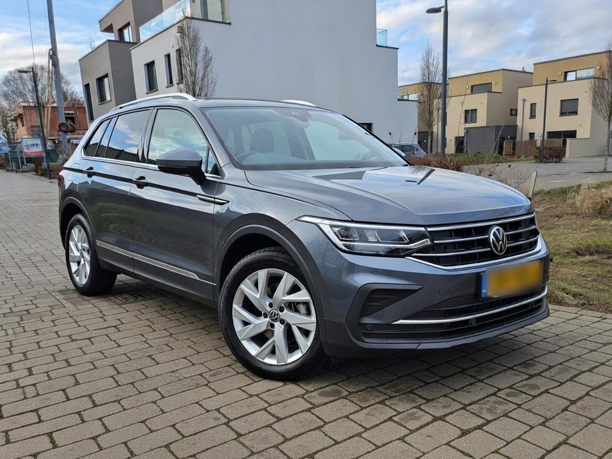 VW Tiguan Life 2.0 TDI 150CVDSG7 (2021) - Foto 1