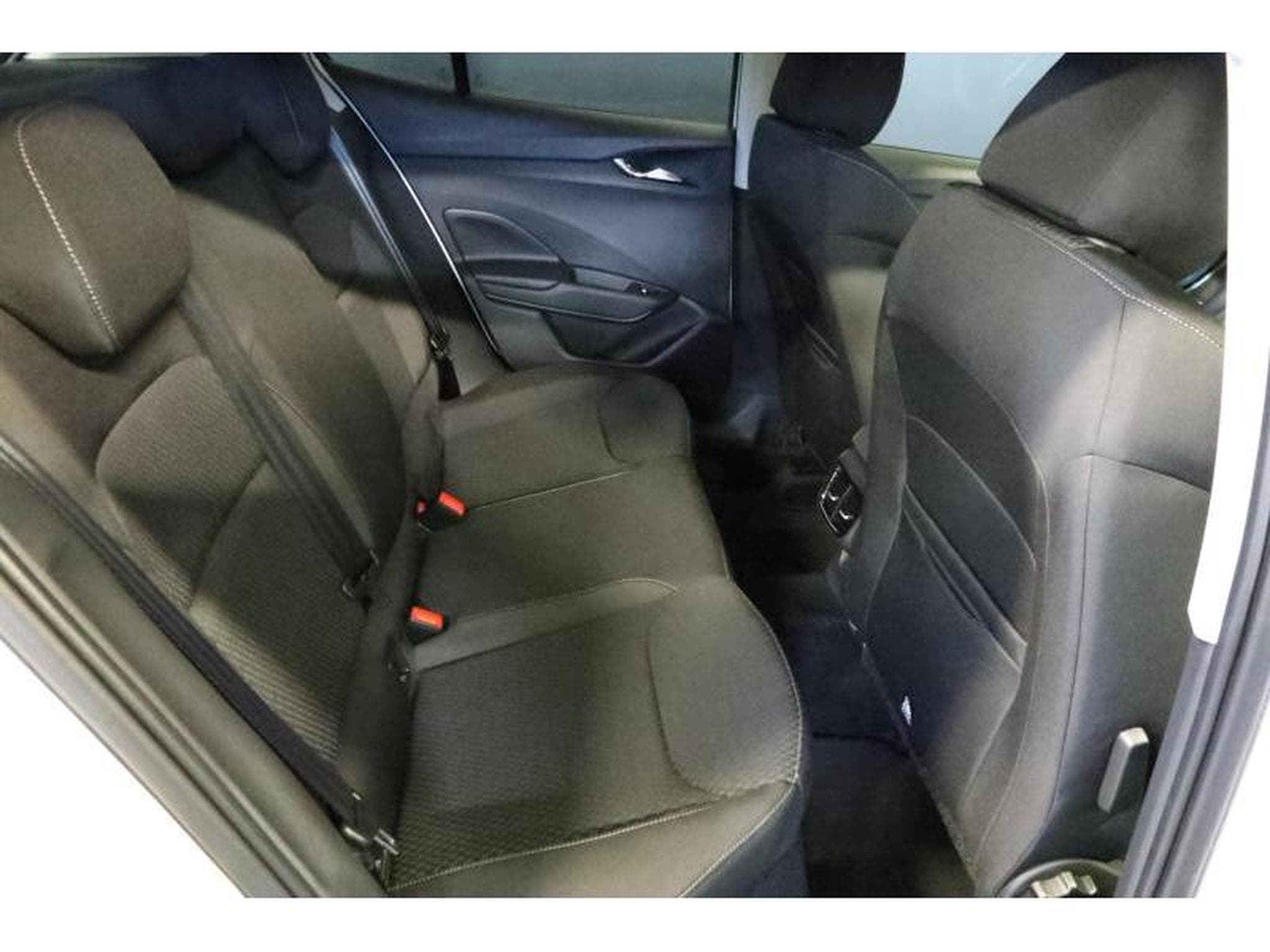 Skoda Fabia Selection (2025) - Foto 10