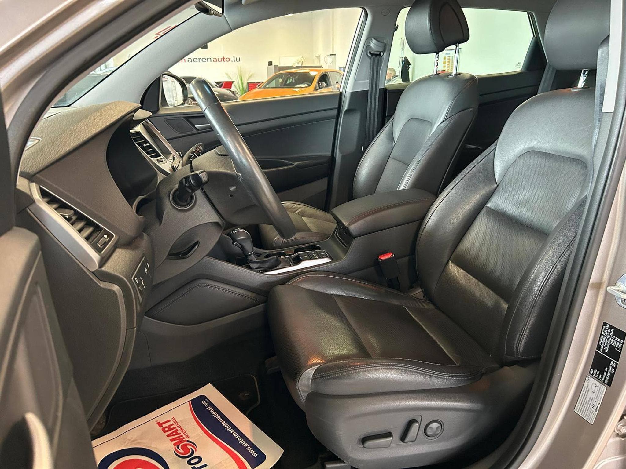 Hyundai Tucson Premium 4WD (2016) - Foto 12