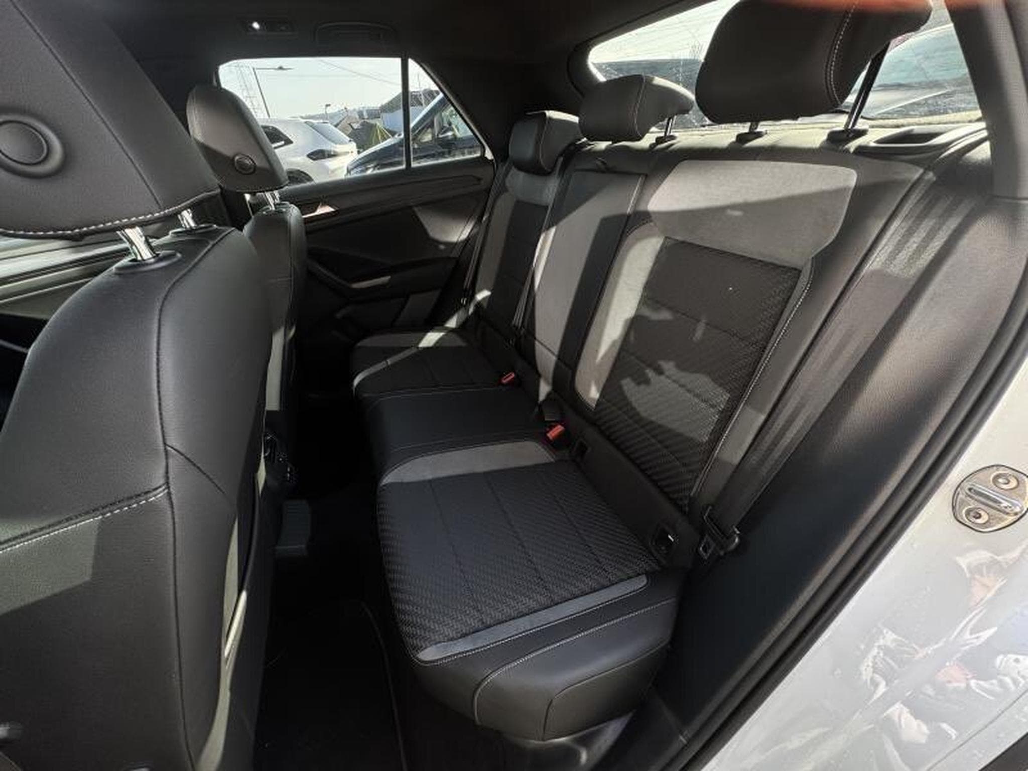 VW Golf R-Line 1.5L 150CV (2021) - Photo 7