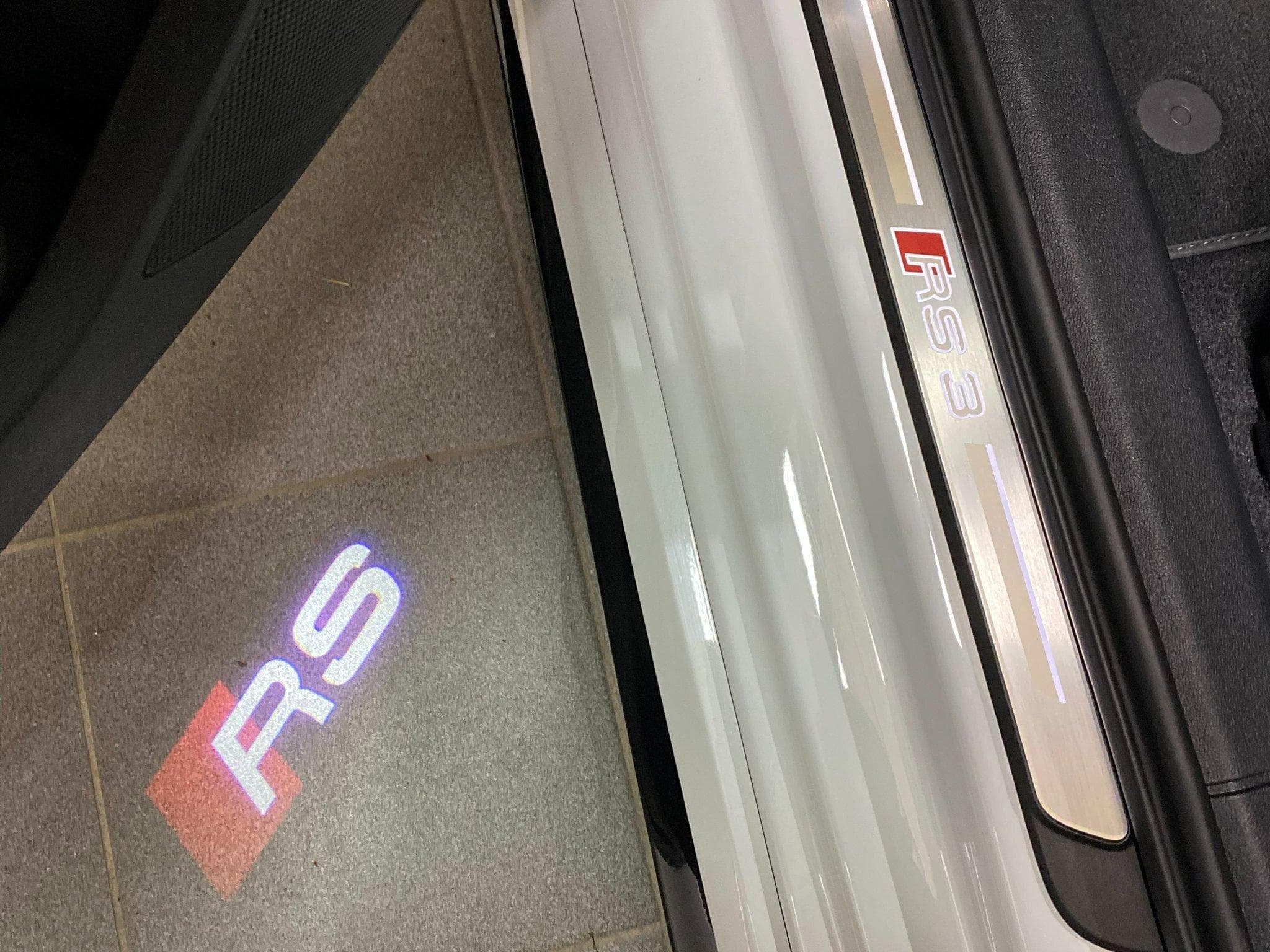 Audi RS3 SPORTBACK 2.5 TFSI - FREINS CERAMIQUES (2024) - Photo 12