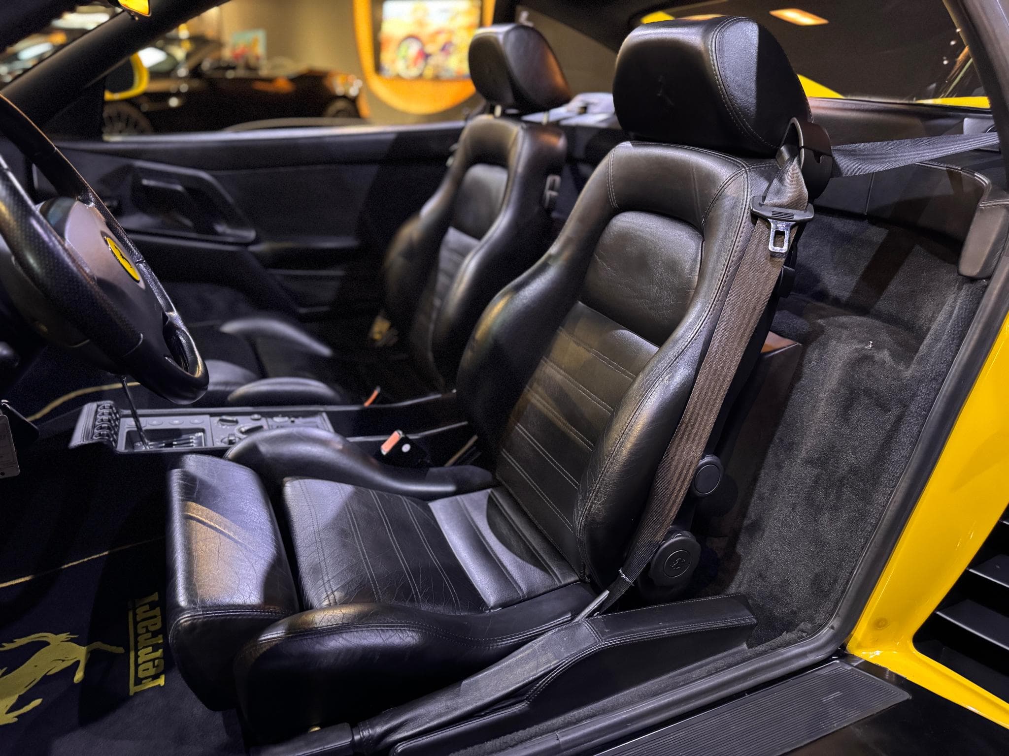 Ferrari F355 GTS (1998) - Photo 4