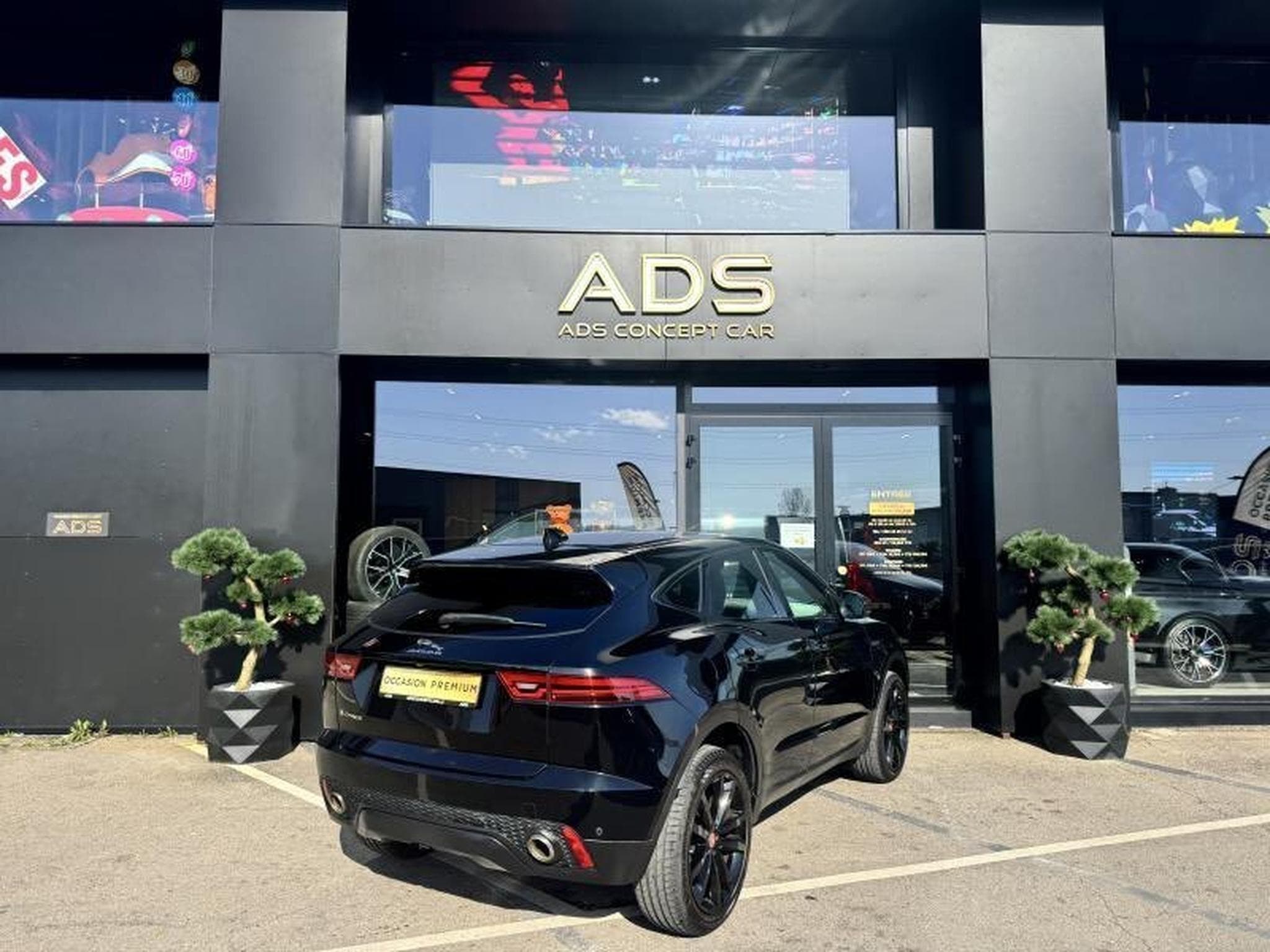 Jaguar E-Pace R-Dynamic S 2.0 249CV (2019) - Photo 11