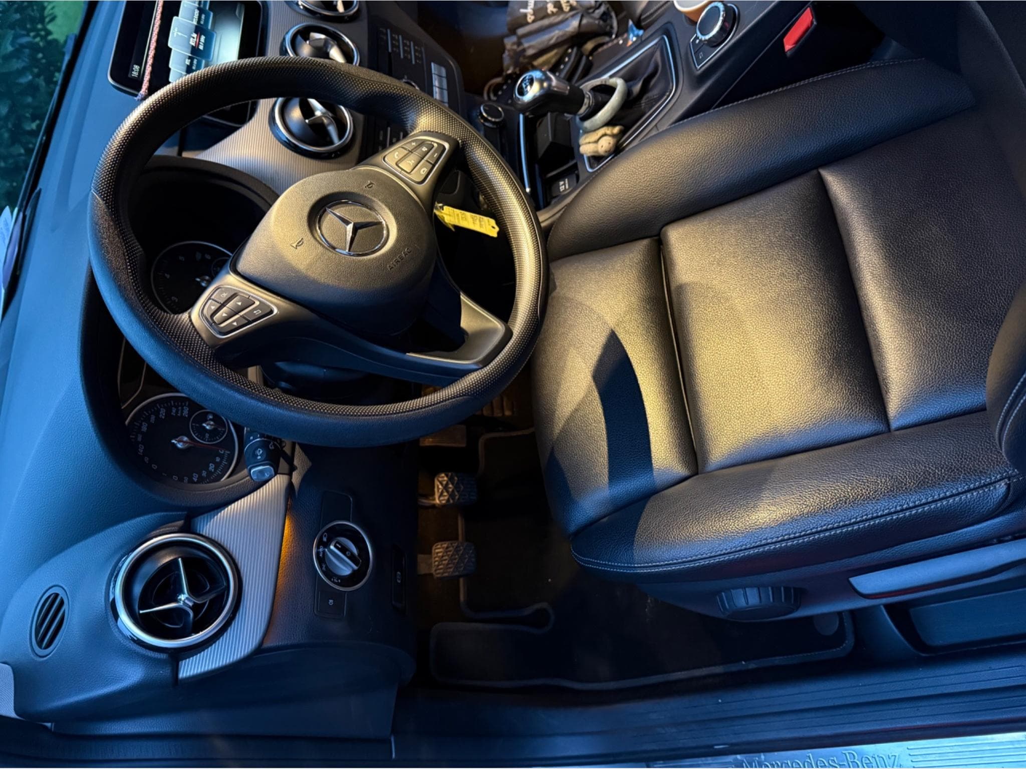 Mercedes B 180 D (2017) - Photo 2