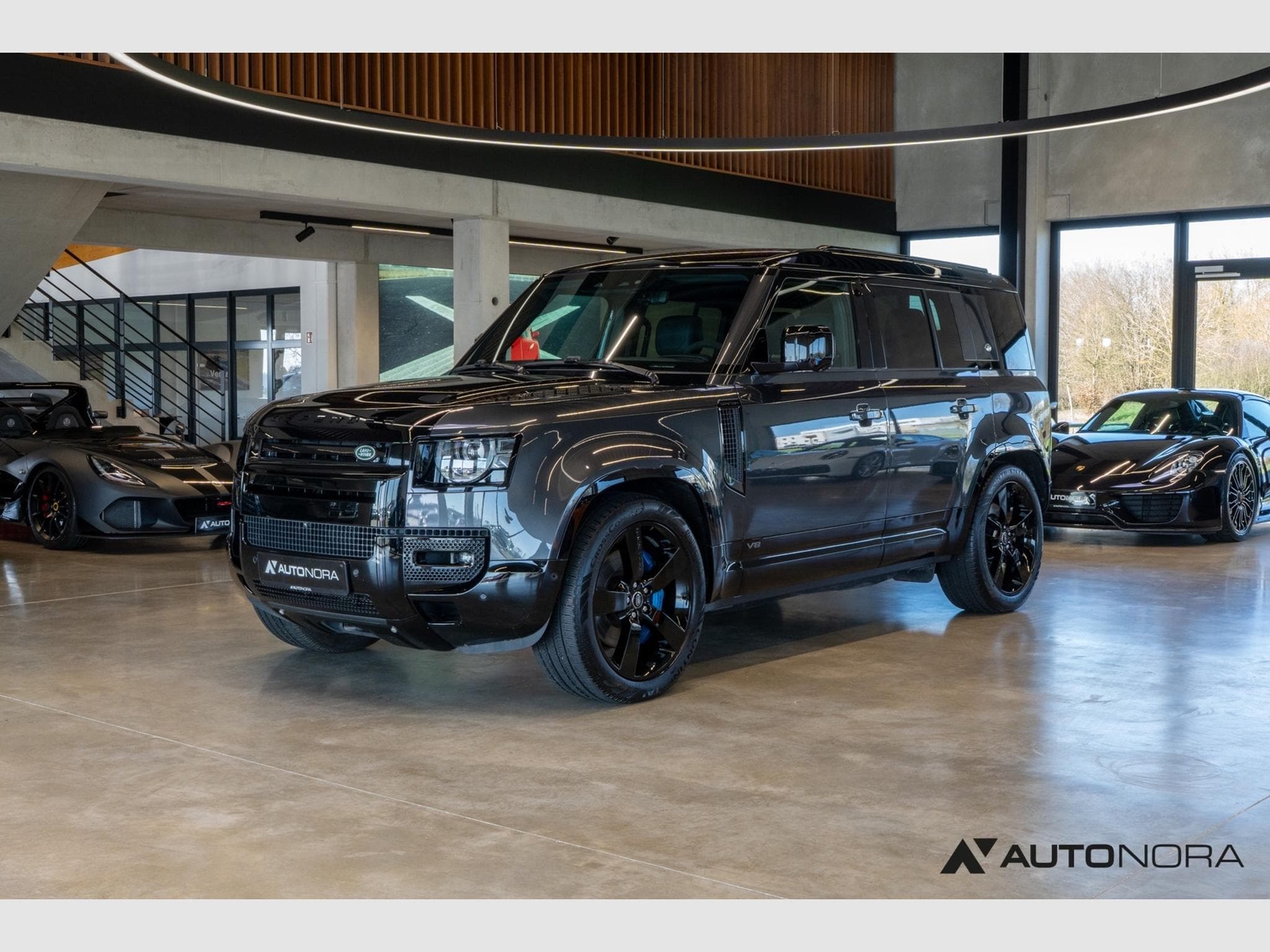 Land-Rover Defender 110 P525 V8 Capathian Edition (2021) - Photo 1