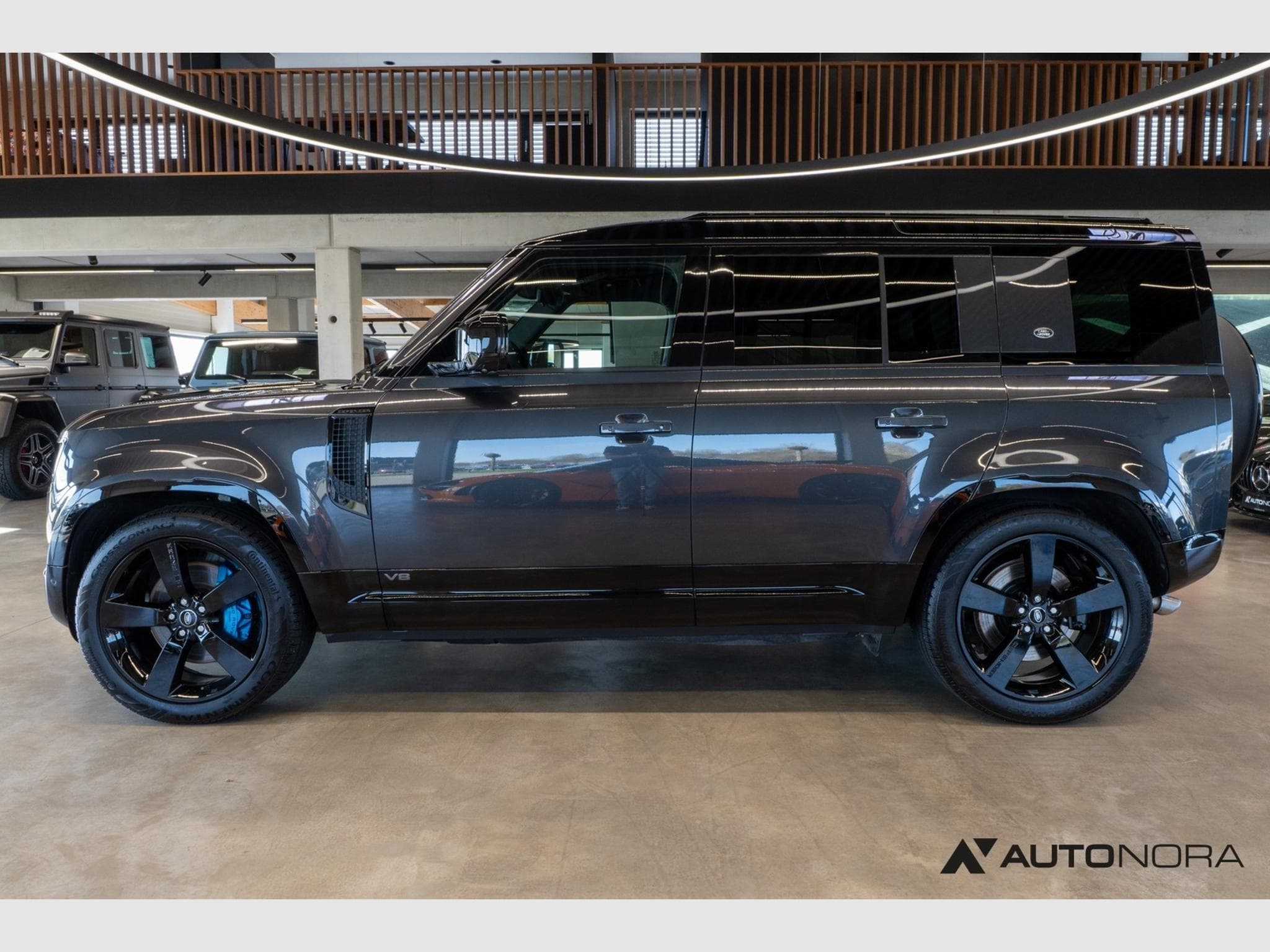 Land-Rover Defender 110 P525 V8 Capathian Edition (2021) - Photo 7