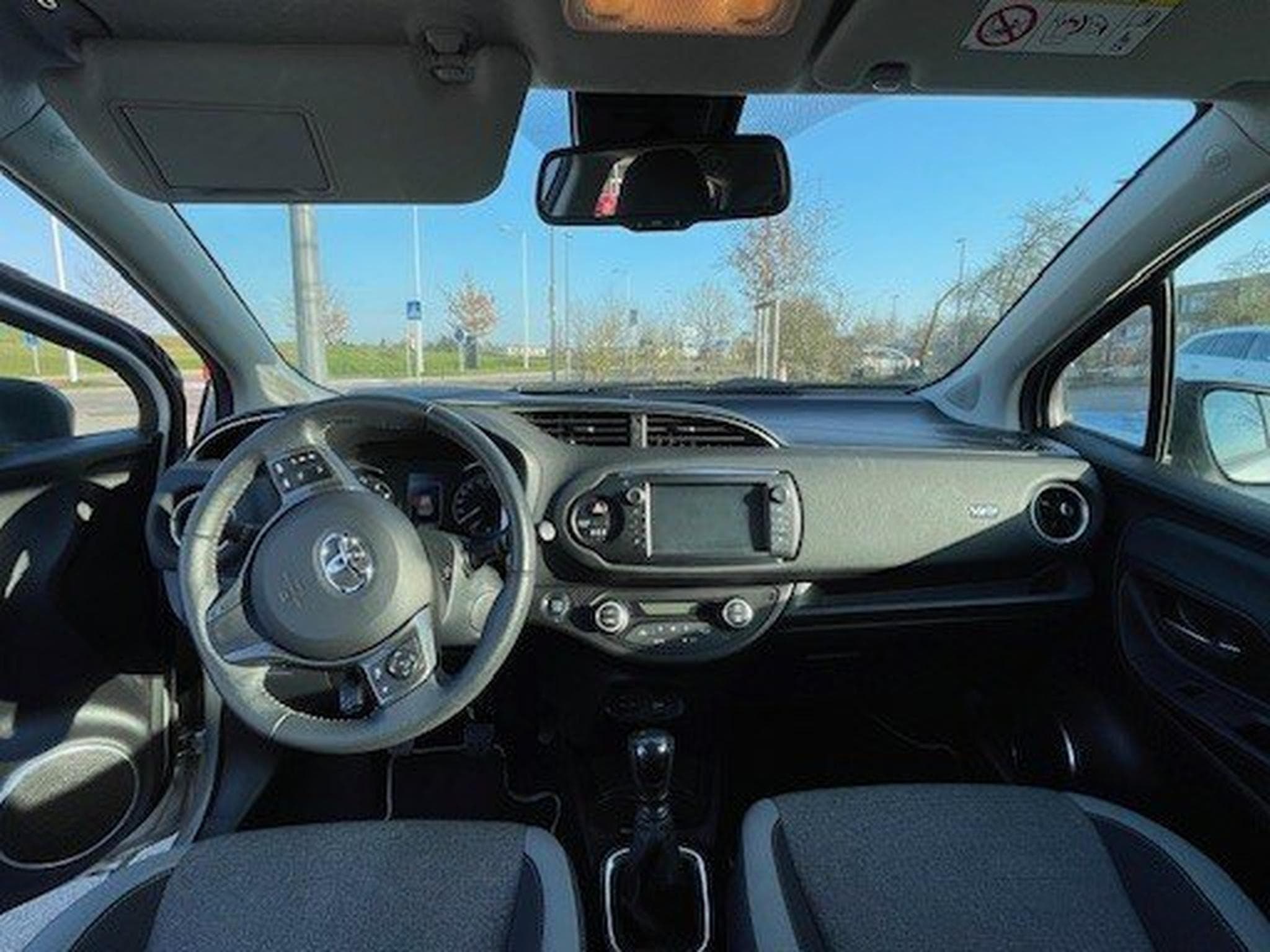 Toyota Yaris Y20 (2020) - Foto 3