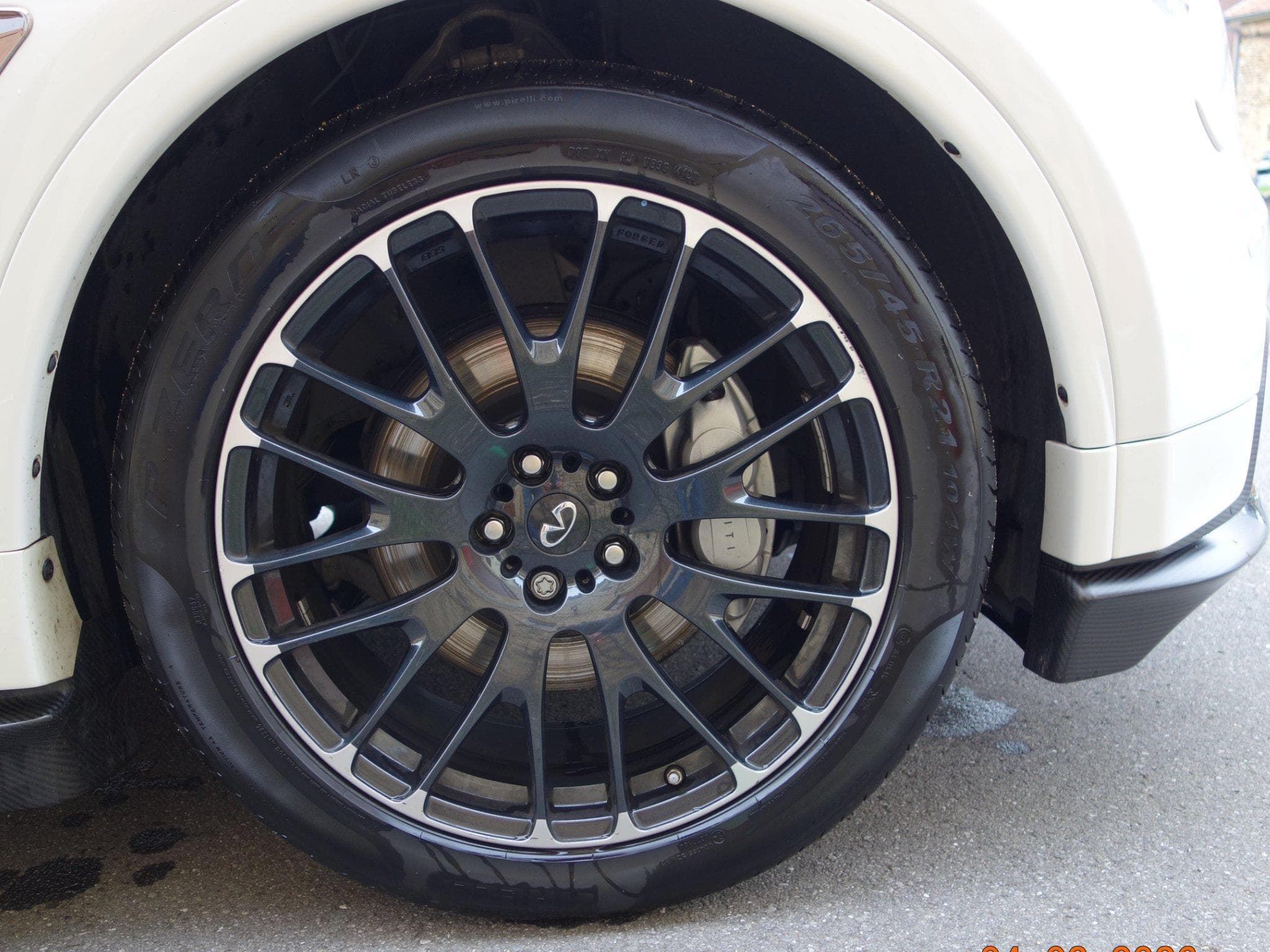 Infiniti FX infiniti fx vettel edition (2014) - Photo 8