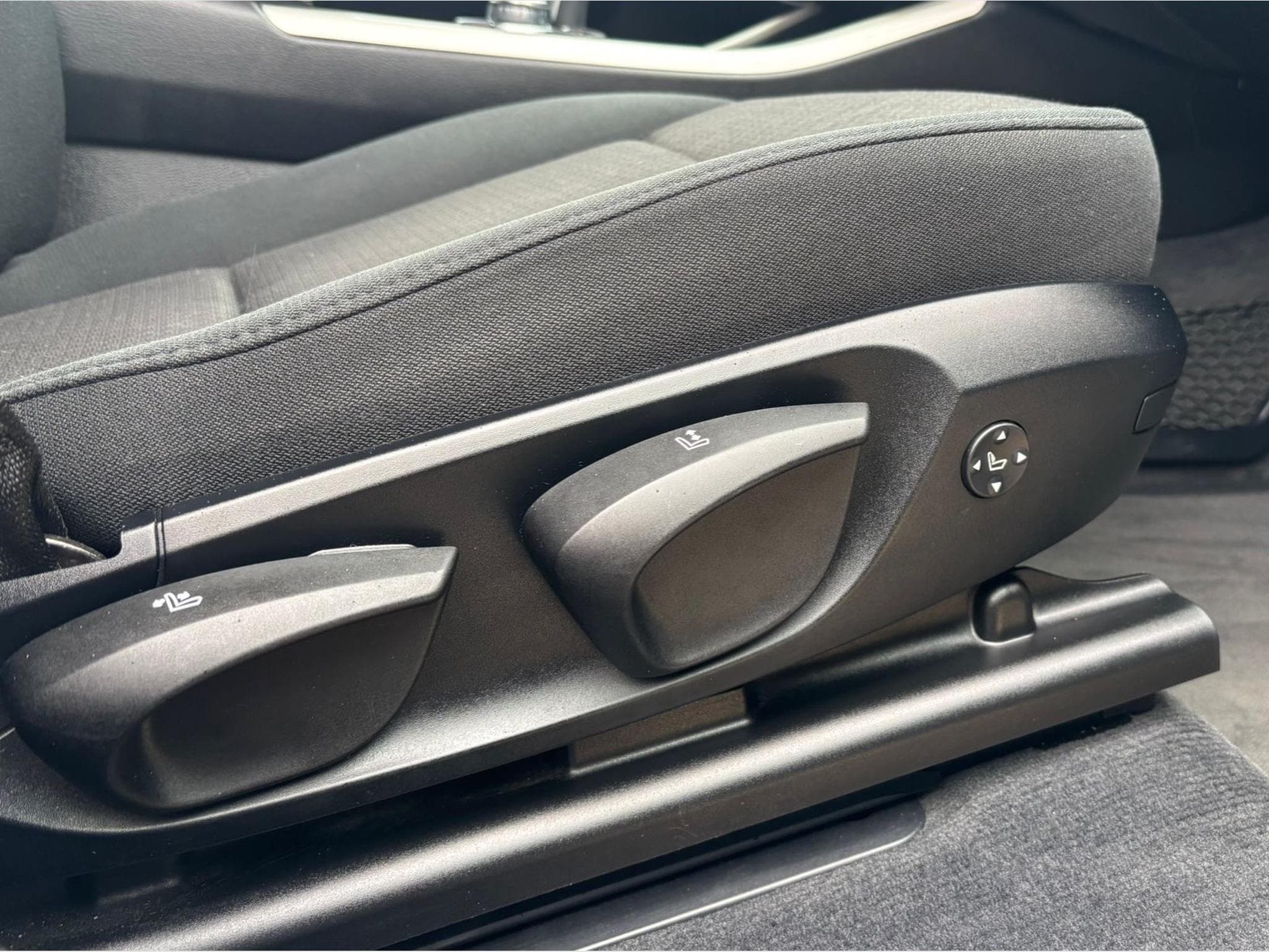 BMW X3 BMW X3 20d X-Drive Automatique (2012) - Photo 6