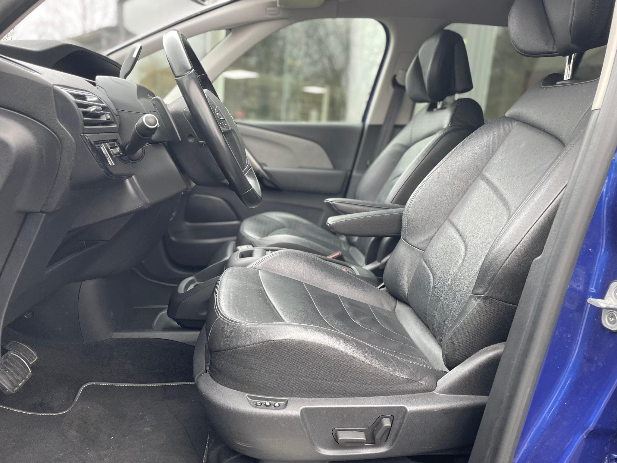 Citroën C4 Grand SpaceTourer 1.6 HDi 116 Auto 7 Places (2018) - Foto 9