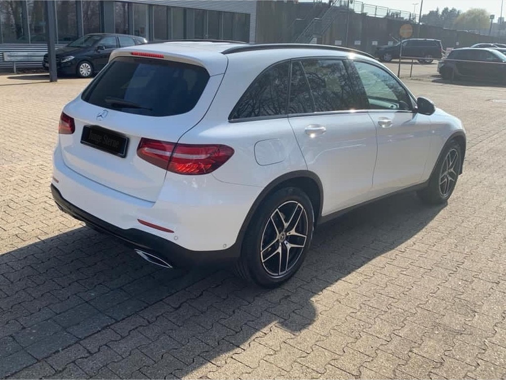 Mercedes GLC 250 AMG Line (2019) - Foto 2