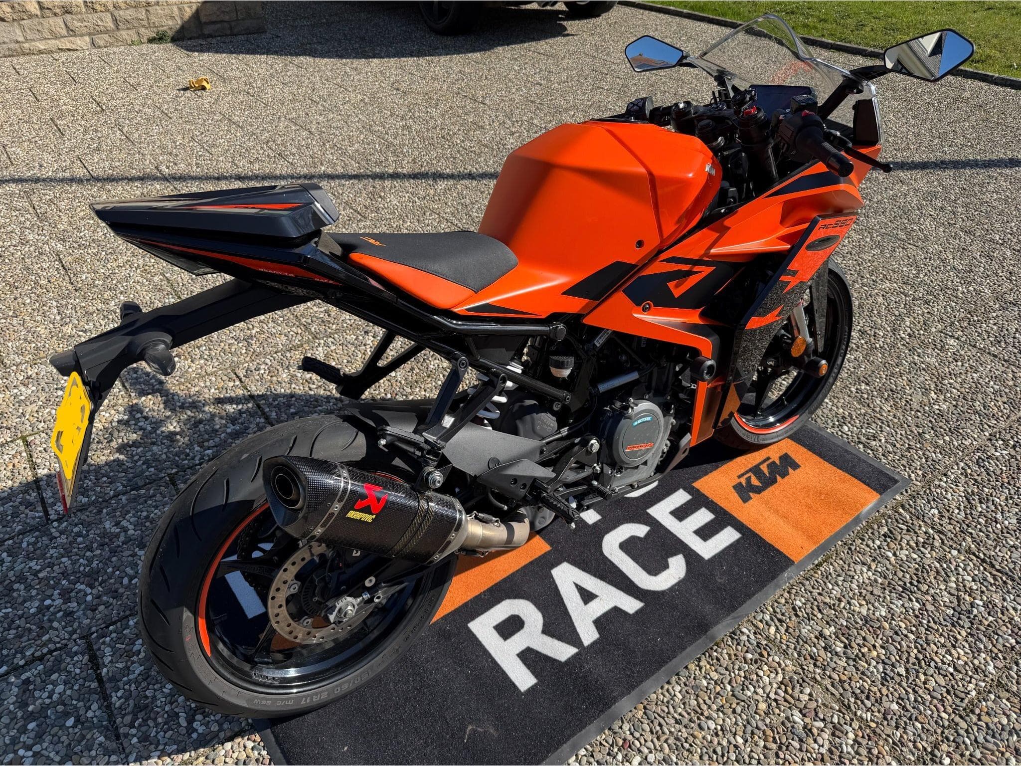 KTM RC 390 (2022) - Photo 5