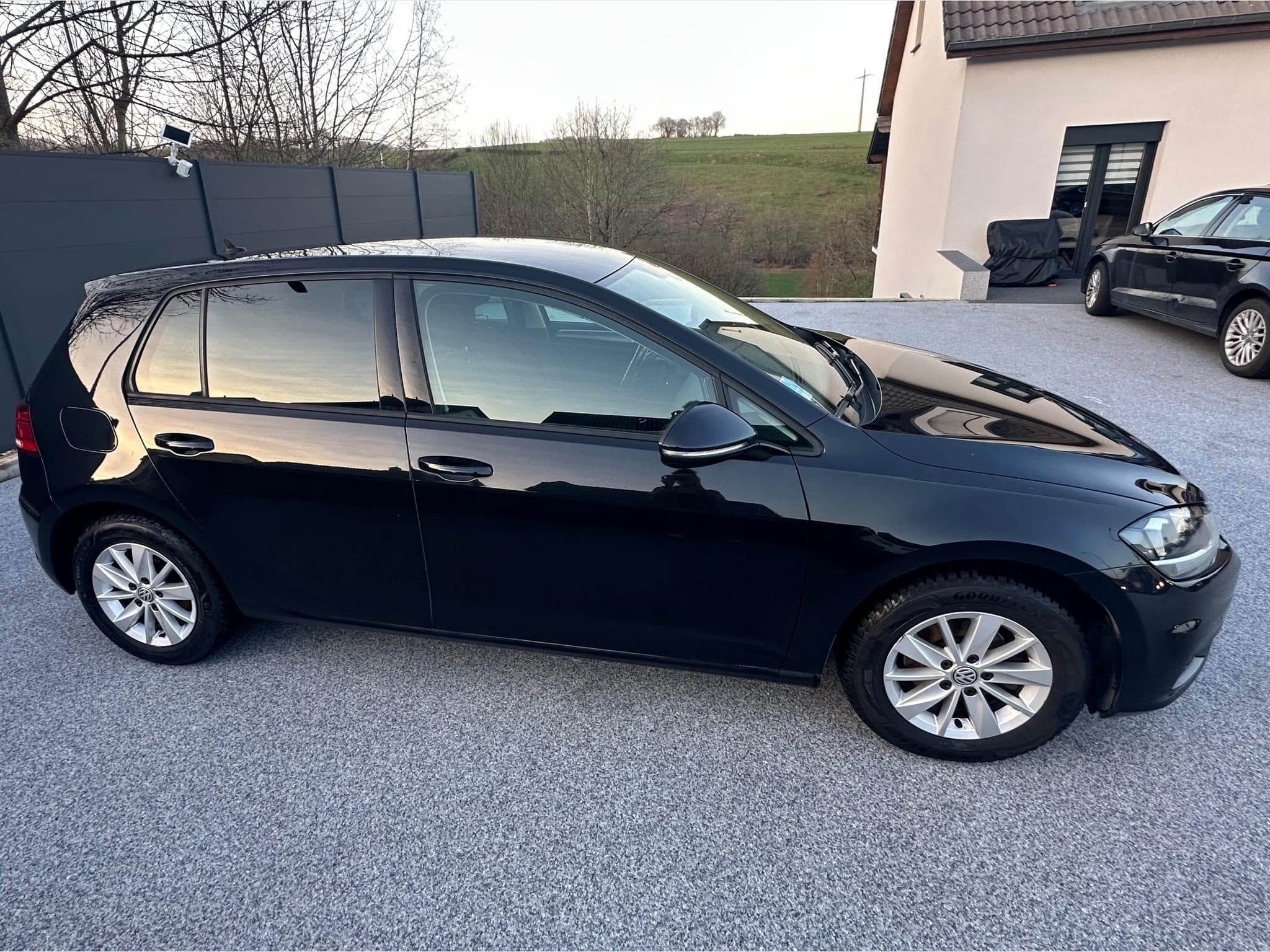 VW Golf VII 5-Türer (2018) - Photo 2