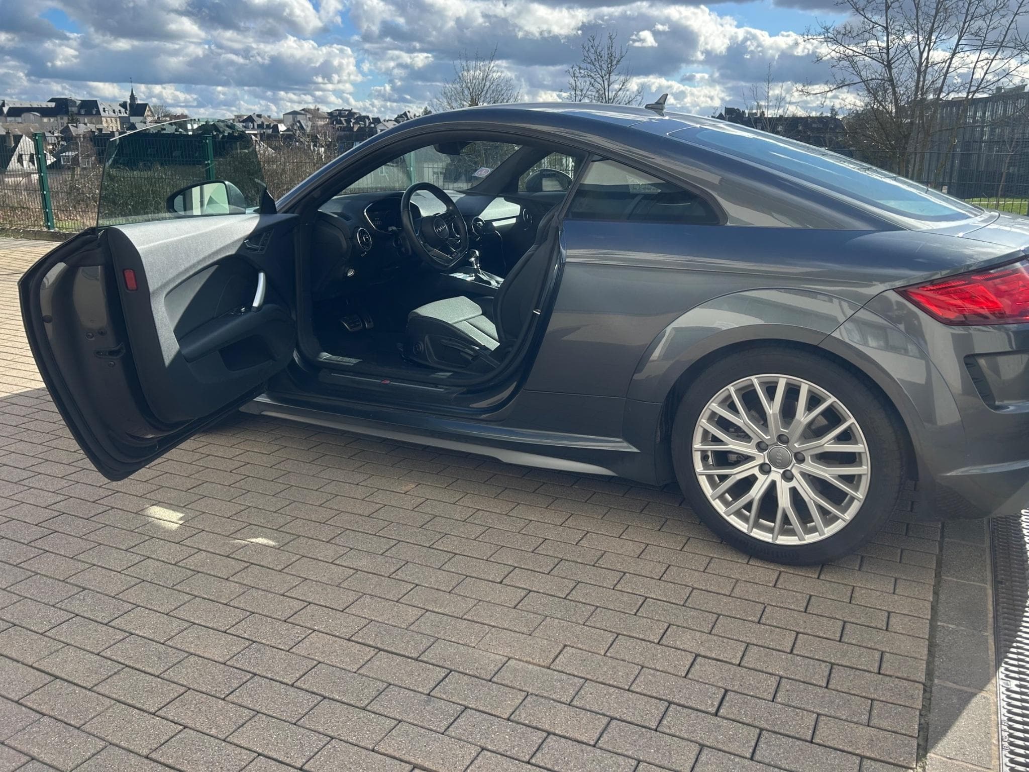 Audi TT S-Line (2020) - Photo 3