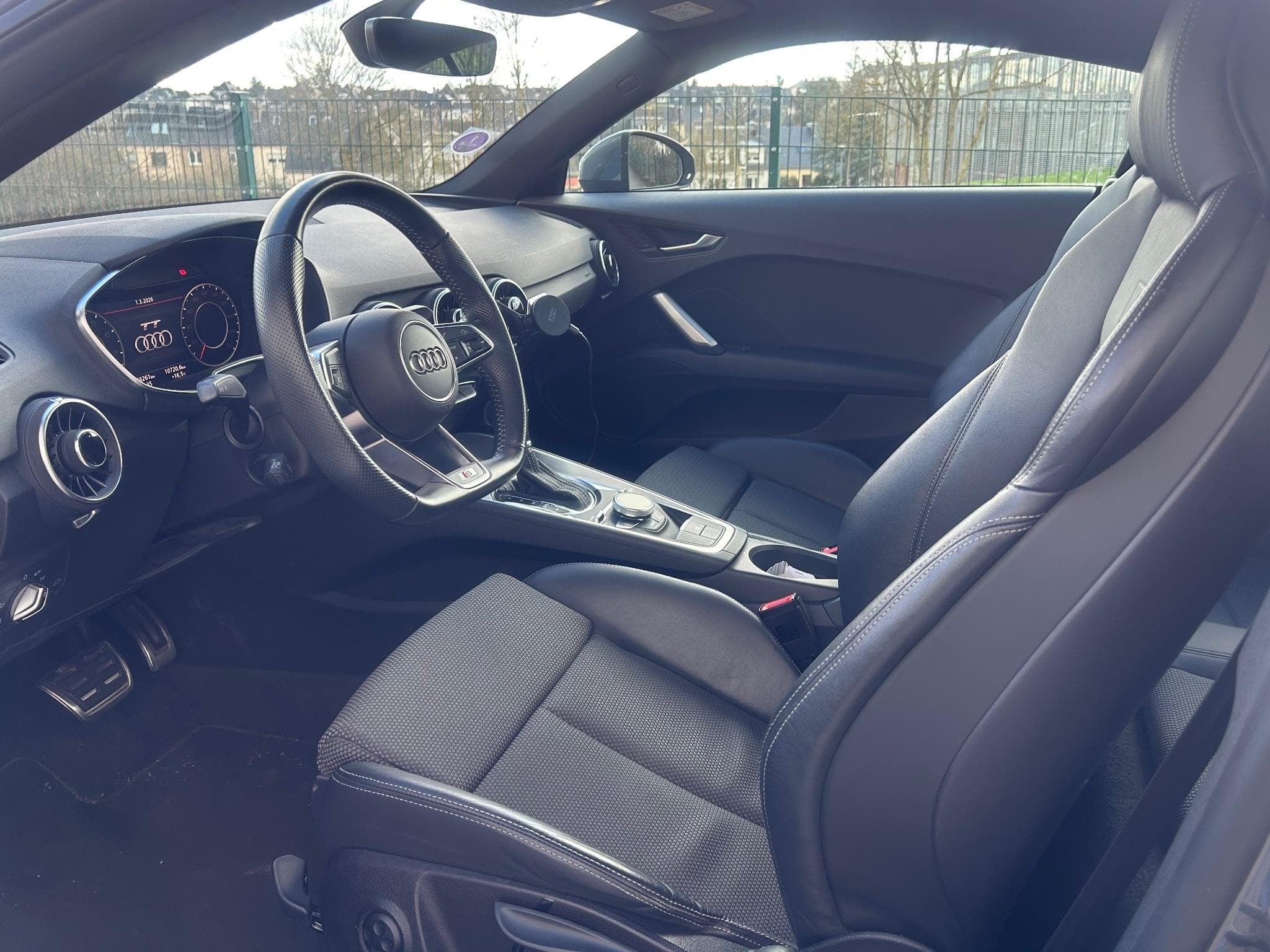 Audi TT S-Line (2020) - Photo 12