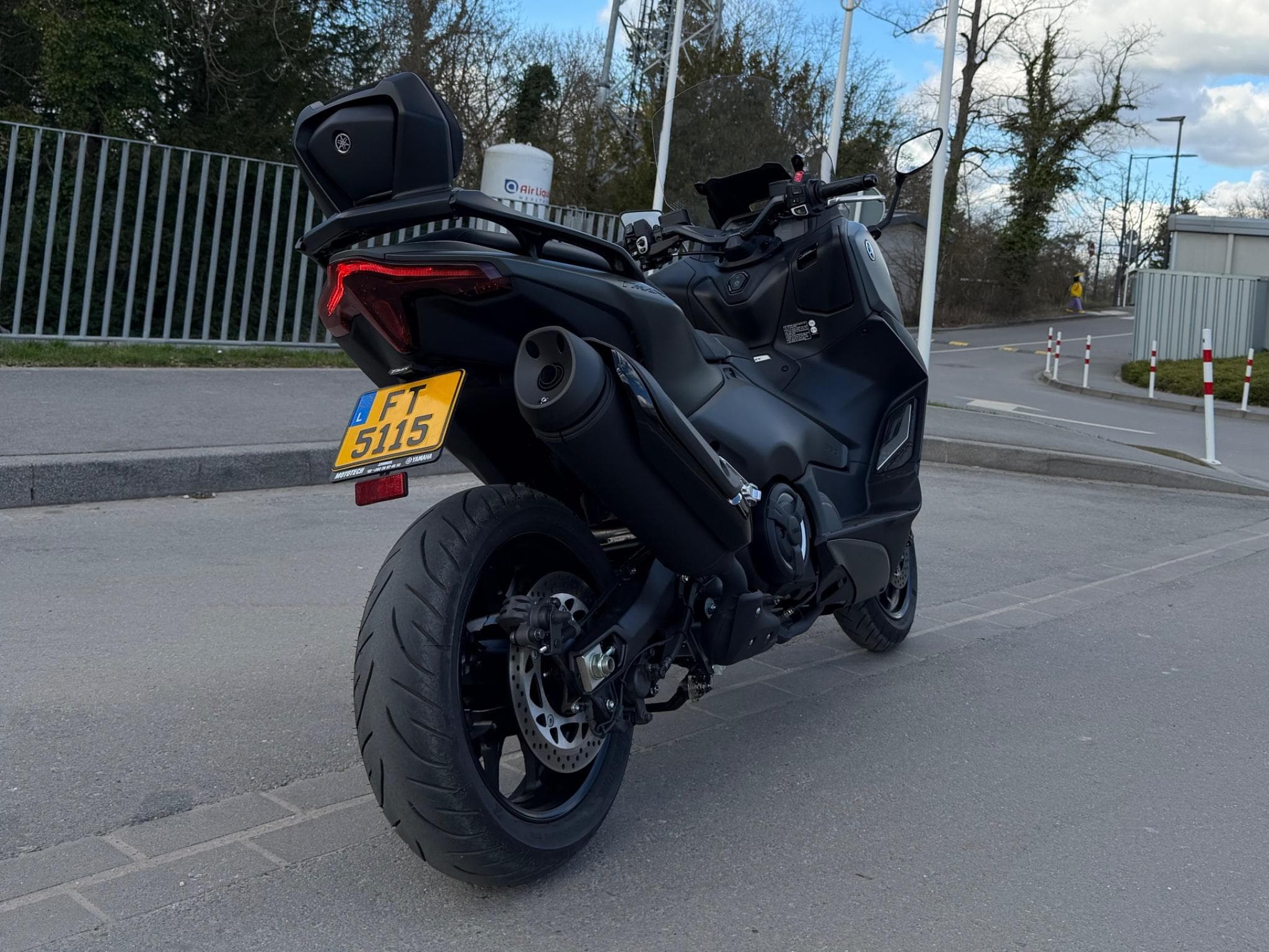 Yamaha T-Max 560 Tech Kamo (2025) - Photo 2