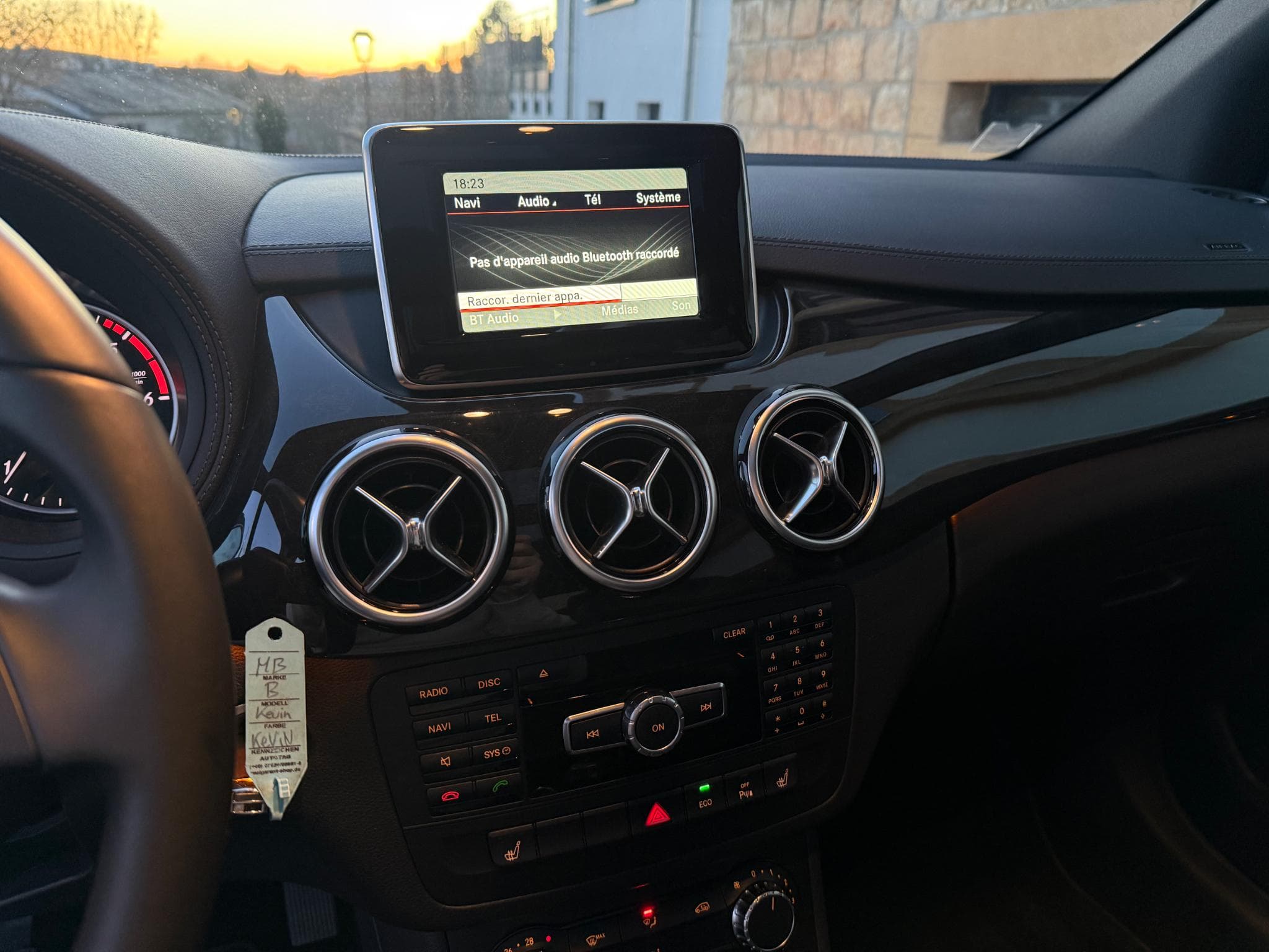 Mercedes B 180 d Exclusiv Édition *AHK*Pano*Leder (2014) - Photo 10