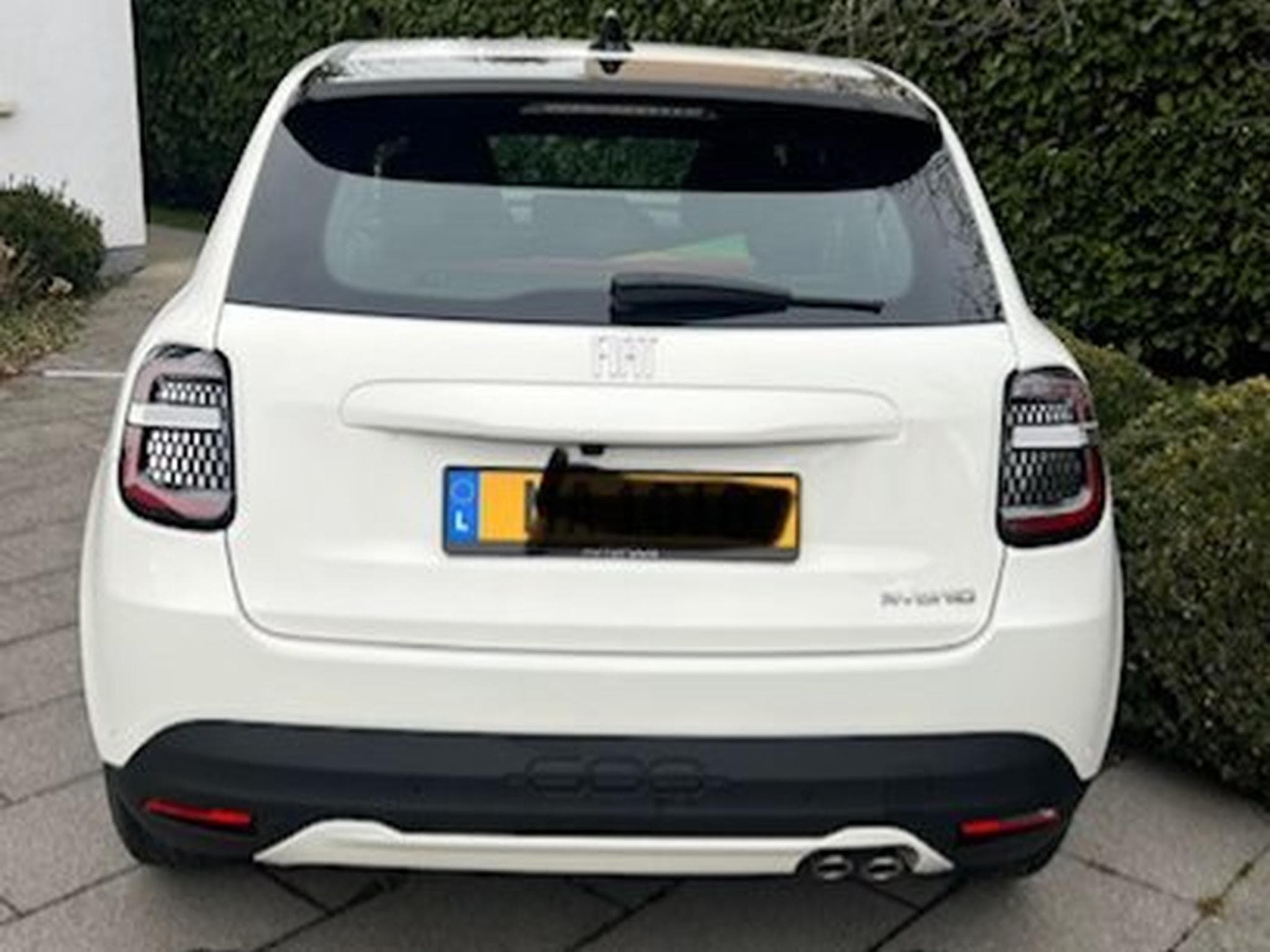 Fiat 600 Hybrid (2025) - Photo 2