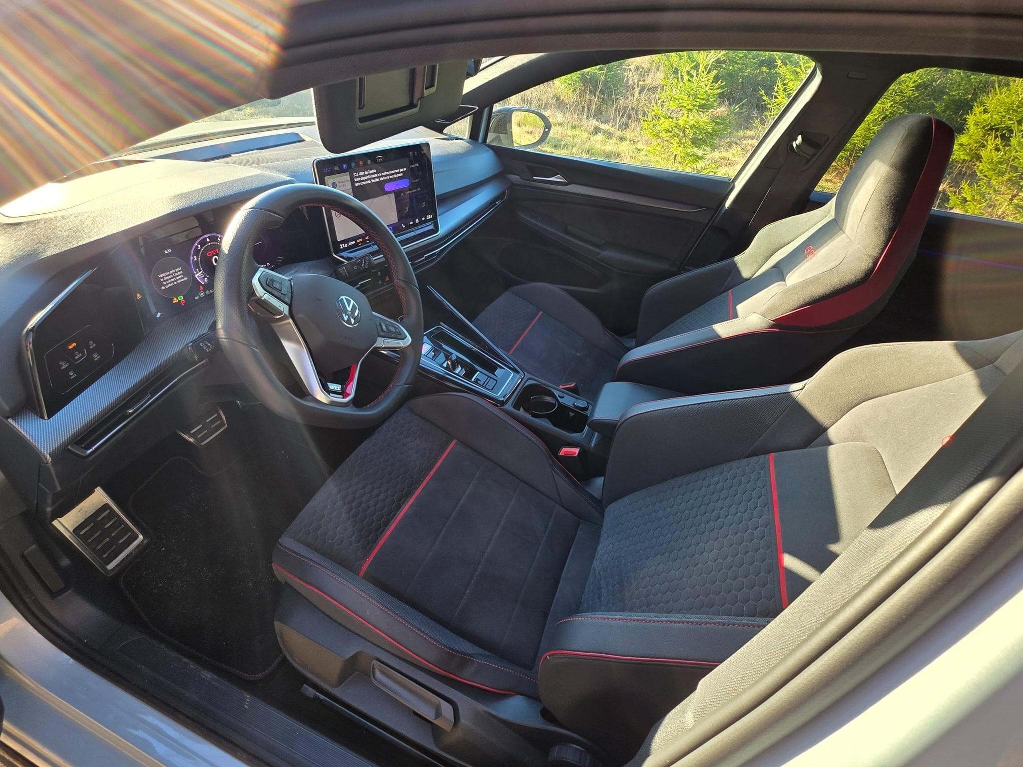 VW Golf GTI CLUBSPORT (2025) - Photo 2