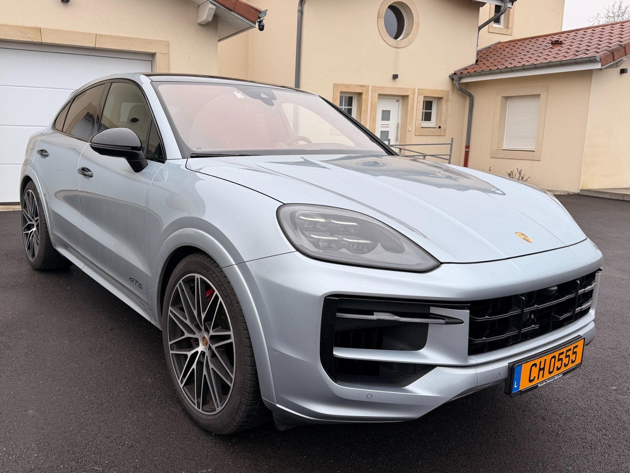 Porsche Cayenne GTS (2024) - Foto 2