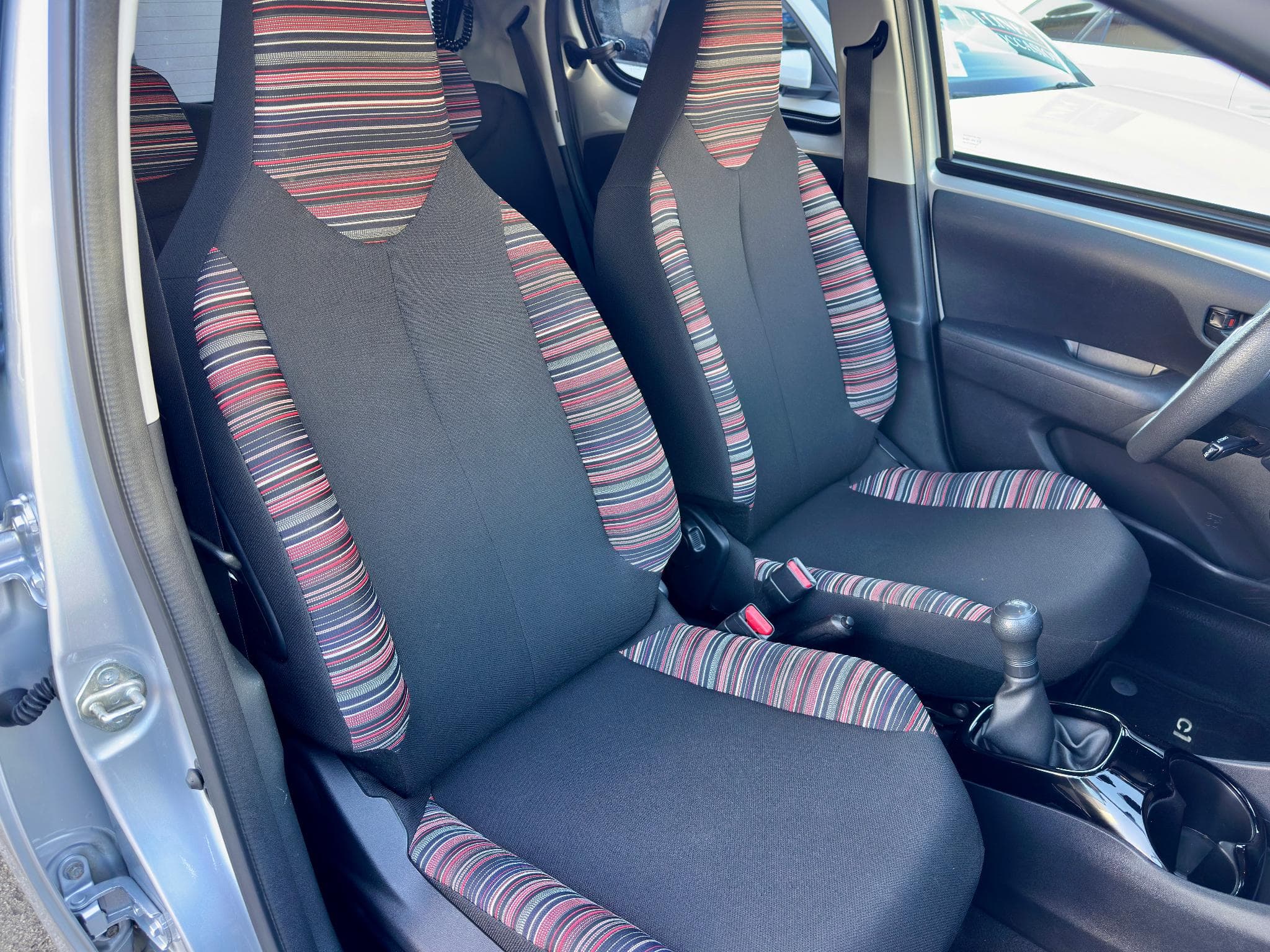 Citroën C1 1.0 VTi 72cv S&S (2020) - Foto 17