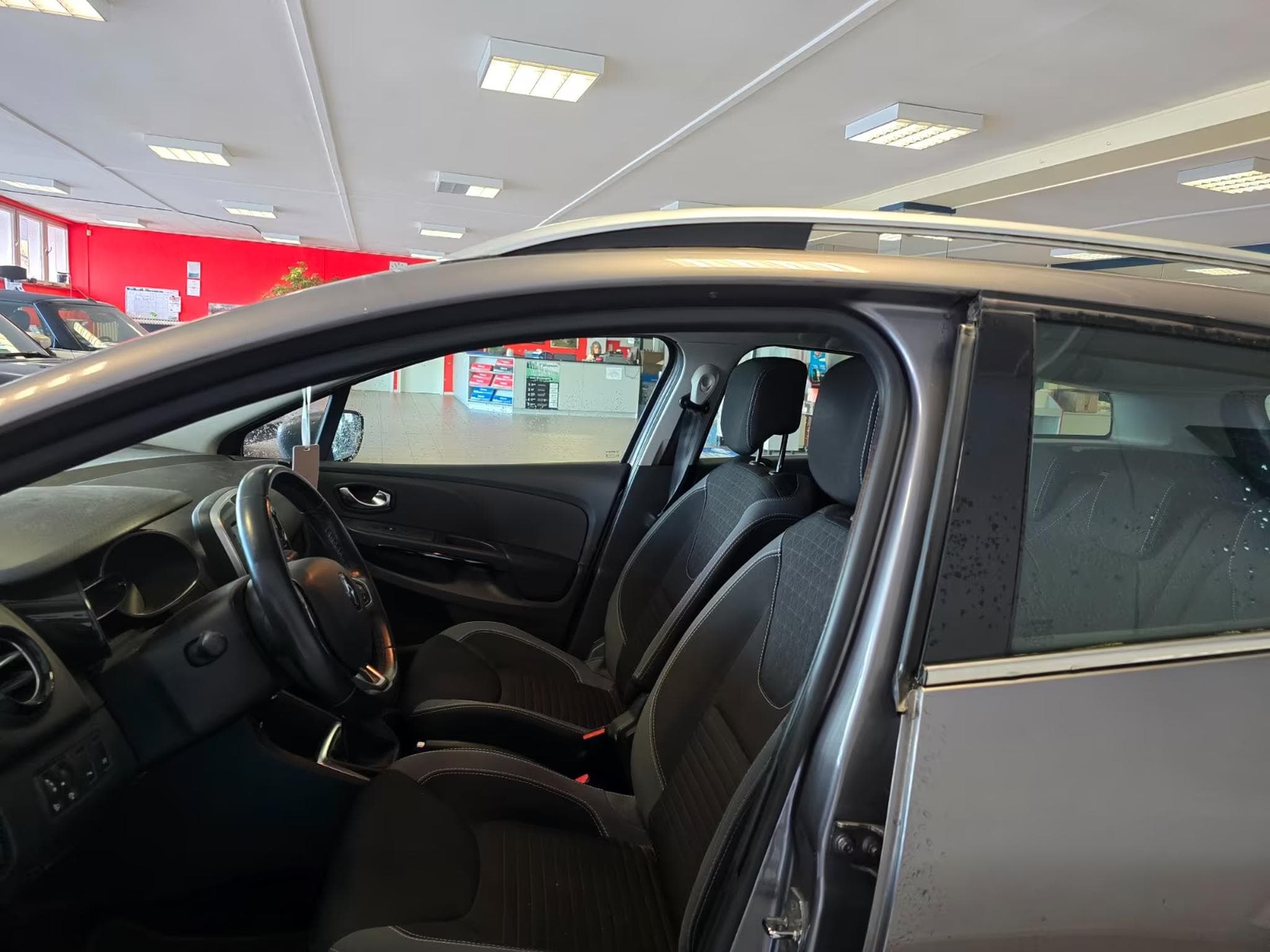 Renault Clio Grandtour Intens (2016) - Photo 3