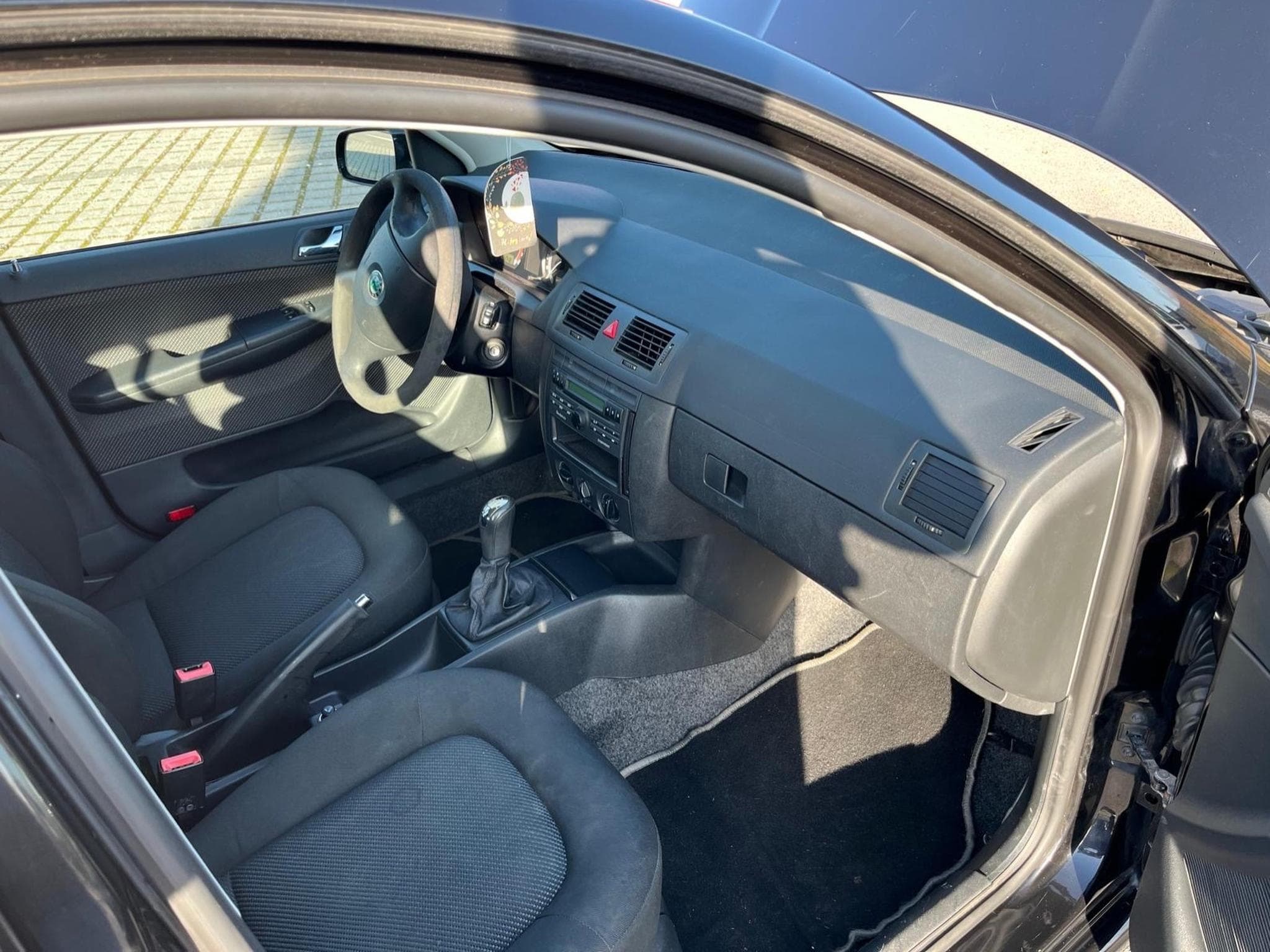 Skoda Fabia 1400 cc (2007) - Photo 3