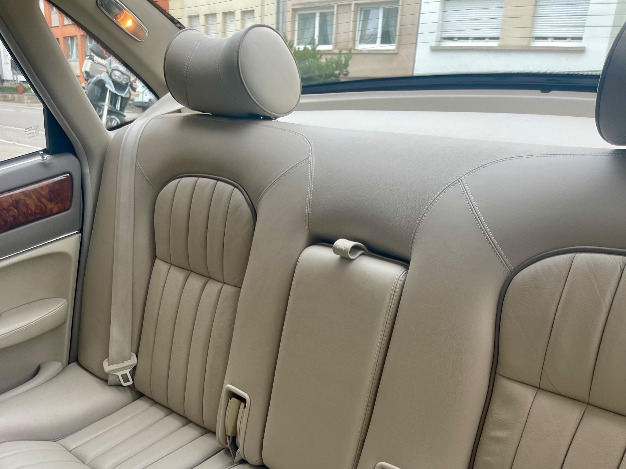 Jaguar XJ6 Sovereign (1995) - Photo 3