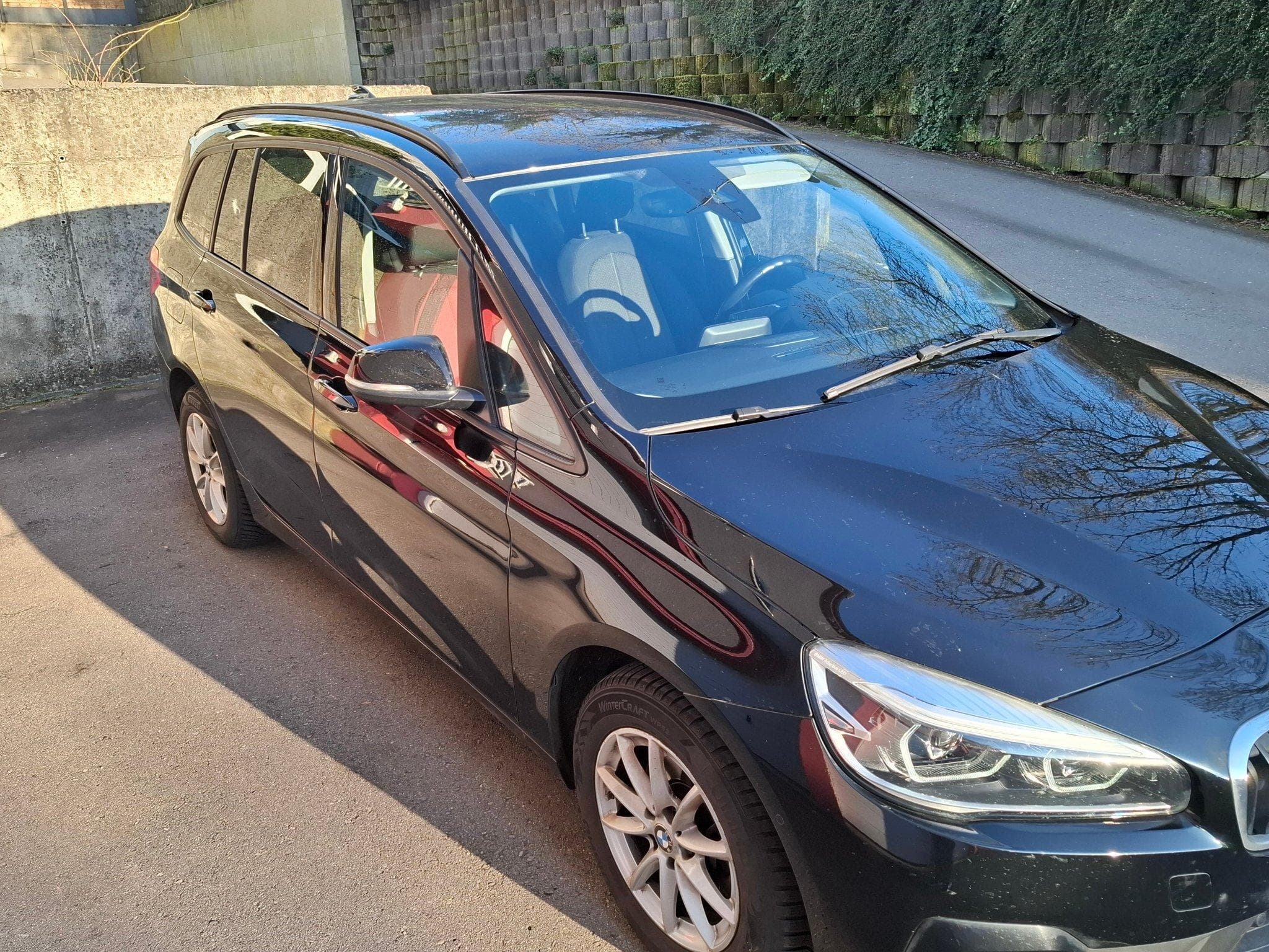 BMW 216 GRAN TOURER (2019) - Photo 2