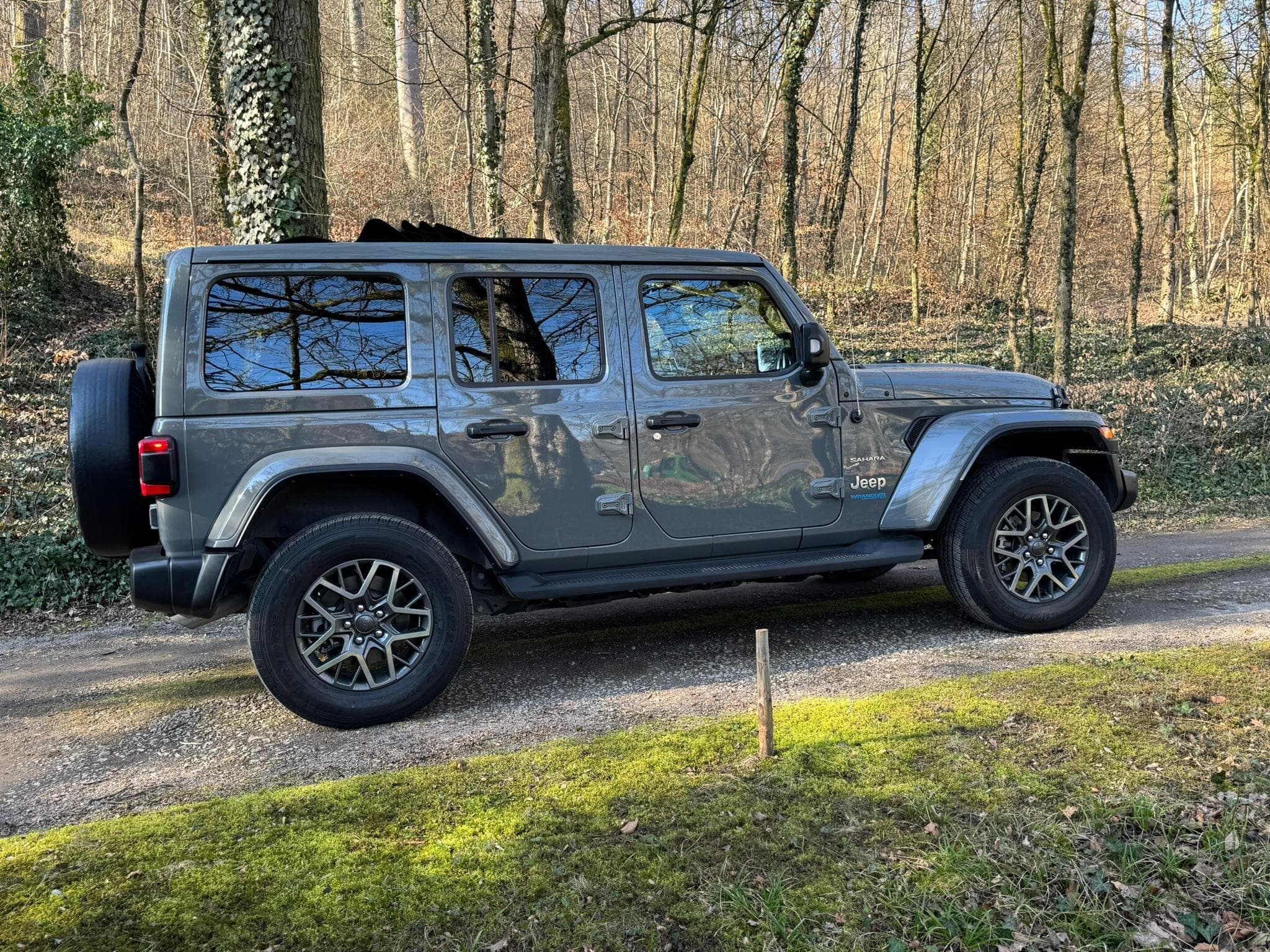 Jeep Wrangler 4xe (2022) - Foto 10