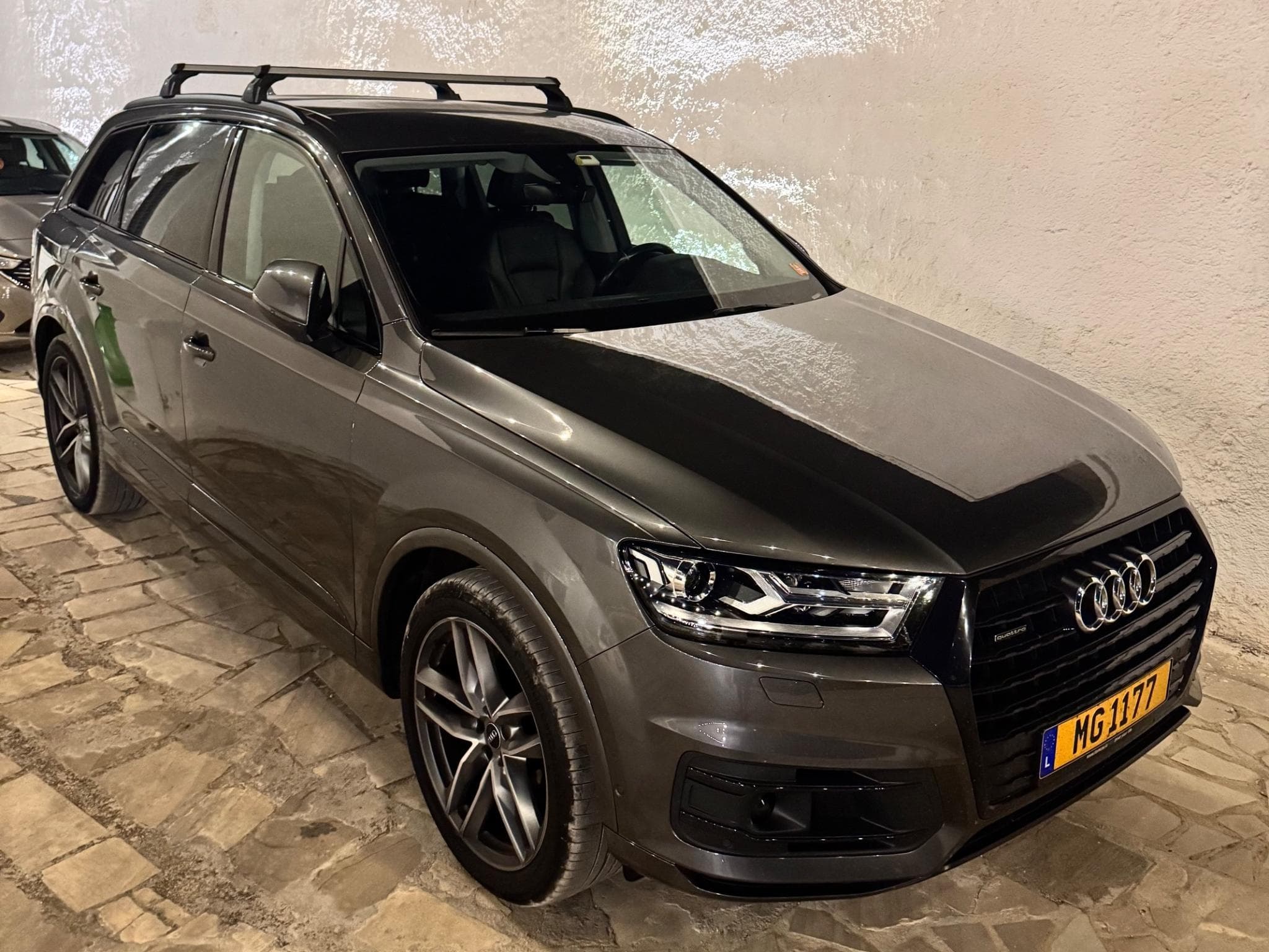 Audi Q7 S-Line (2019) - Photo 2