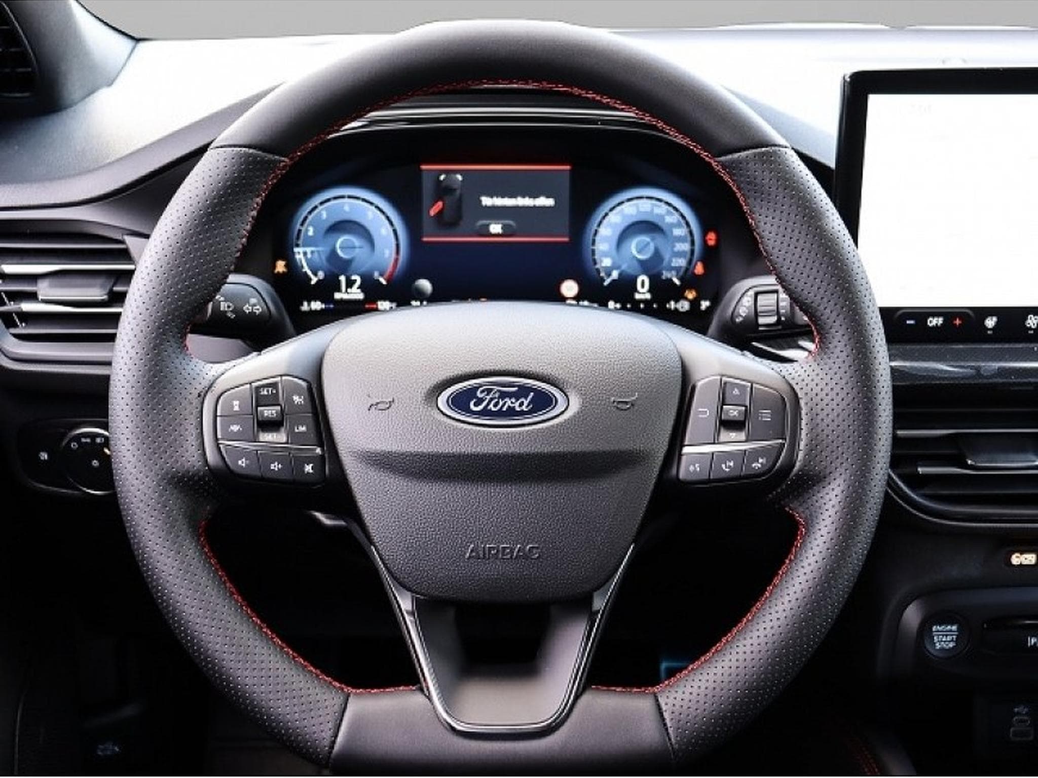 Ford Focus (2025) - Photo 5