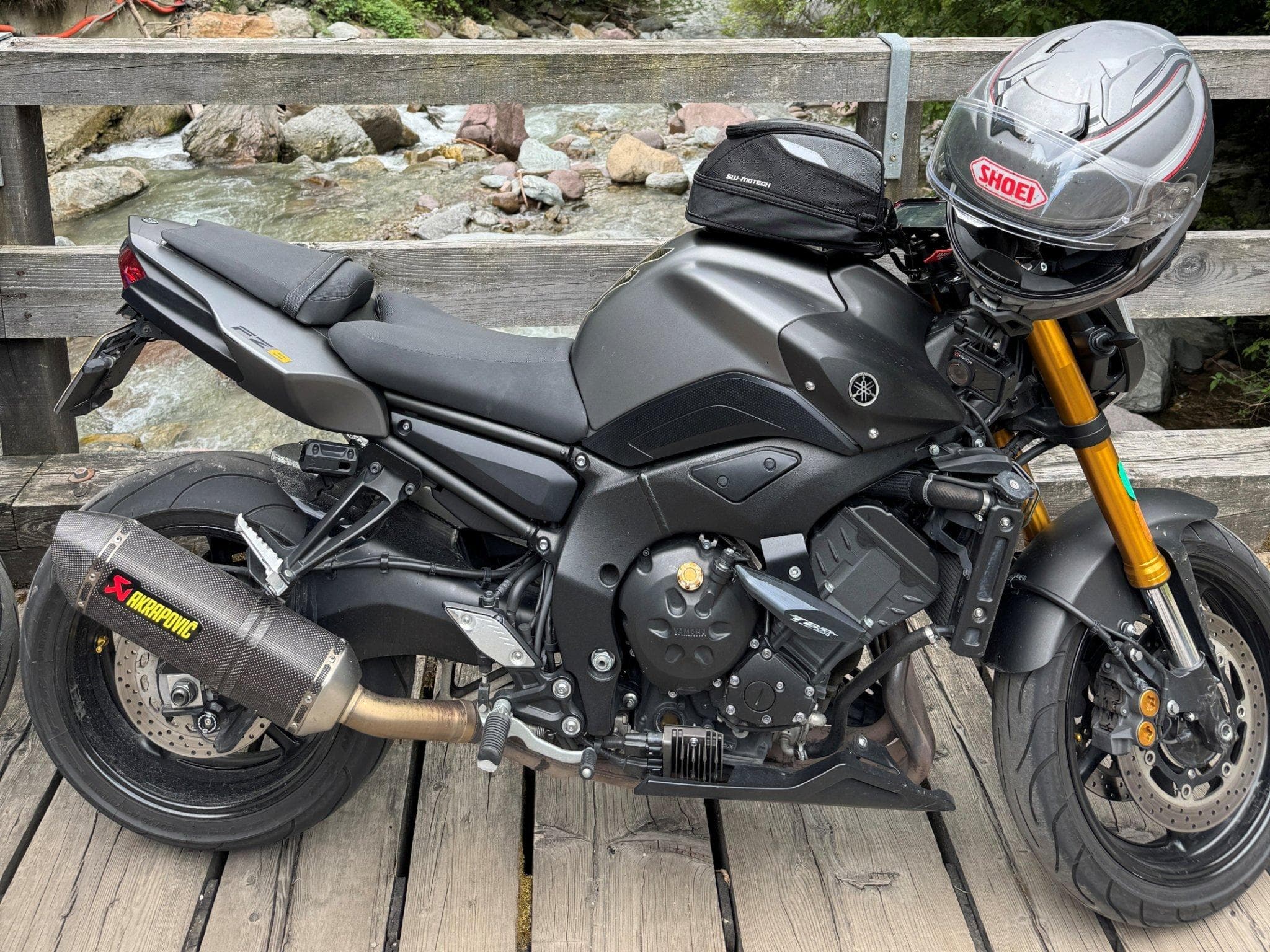 Yamaha FZ8 (2013) - Photo 2