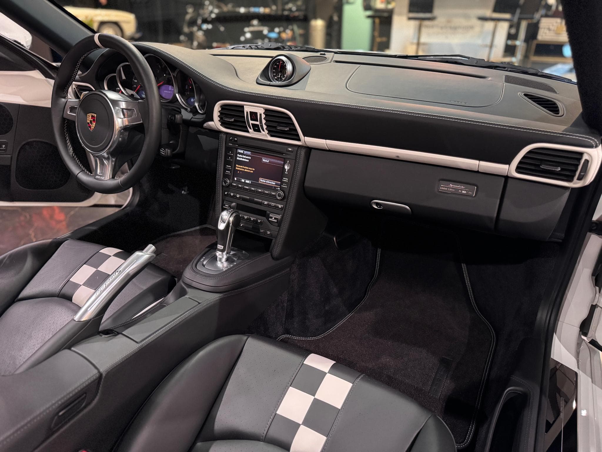 Porsche 911 997 Speedster PDK (2011) - Photo 5