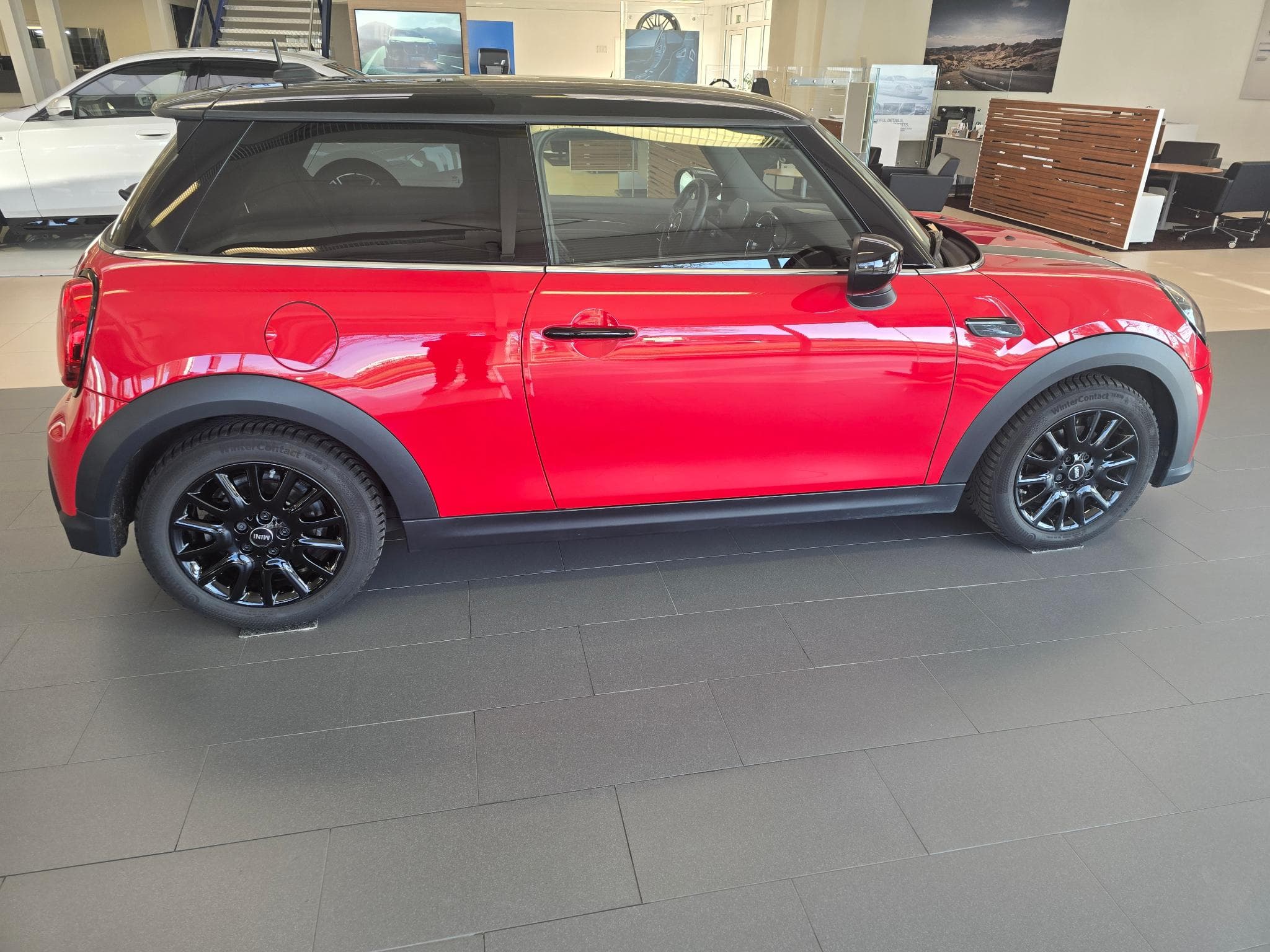 Mini Cooper Cooper 136 (2024) - Foto 2