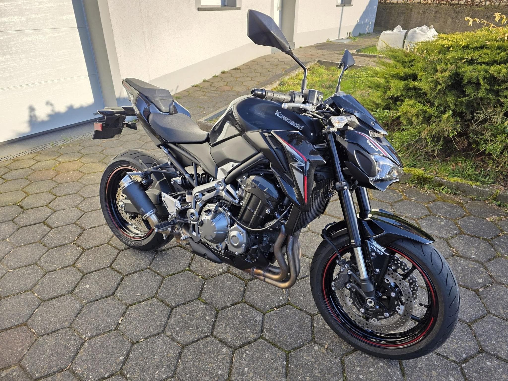 Kawasaki Z Z900 ABS - 125 PS (2018) - Photo 2