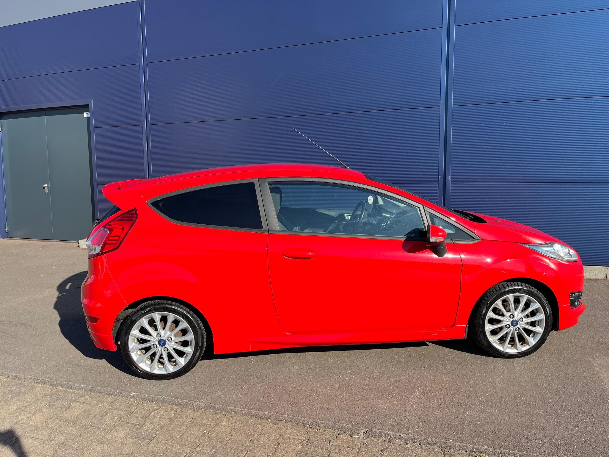 Ford Fiesta 1.6 TDCI ST (2014) - Foto 6