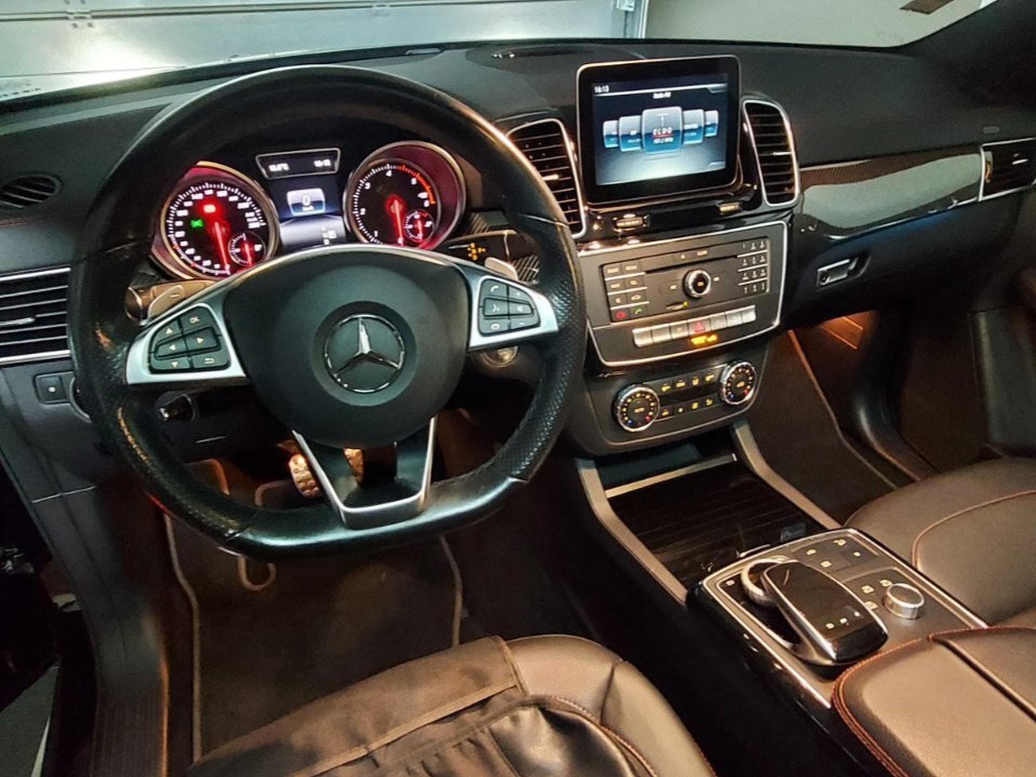 Mercedes GLE 350 Sport /M (2018) - Photo 2