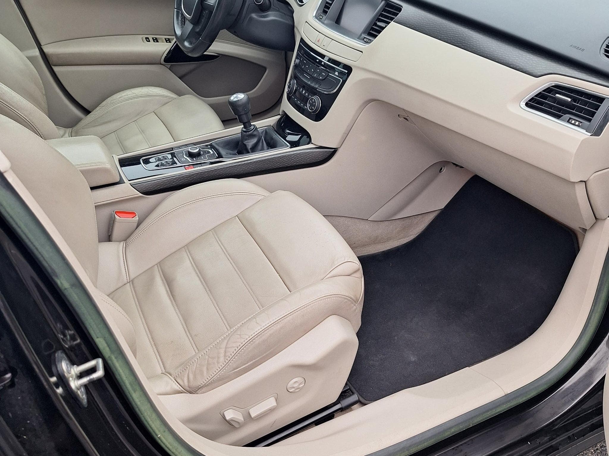 Peugeot 508 THD (2012) - Photo 2